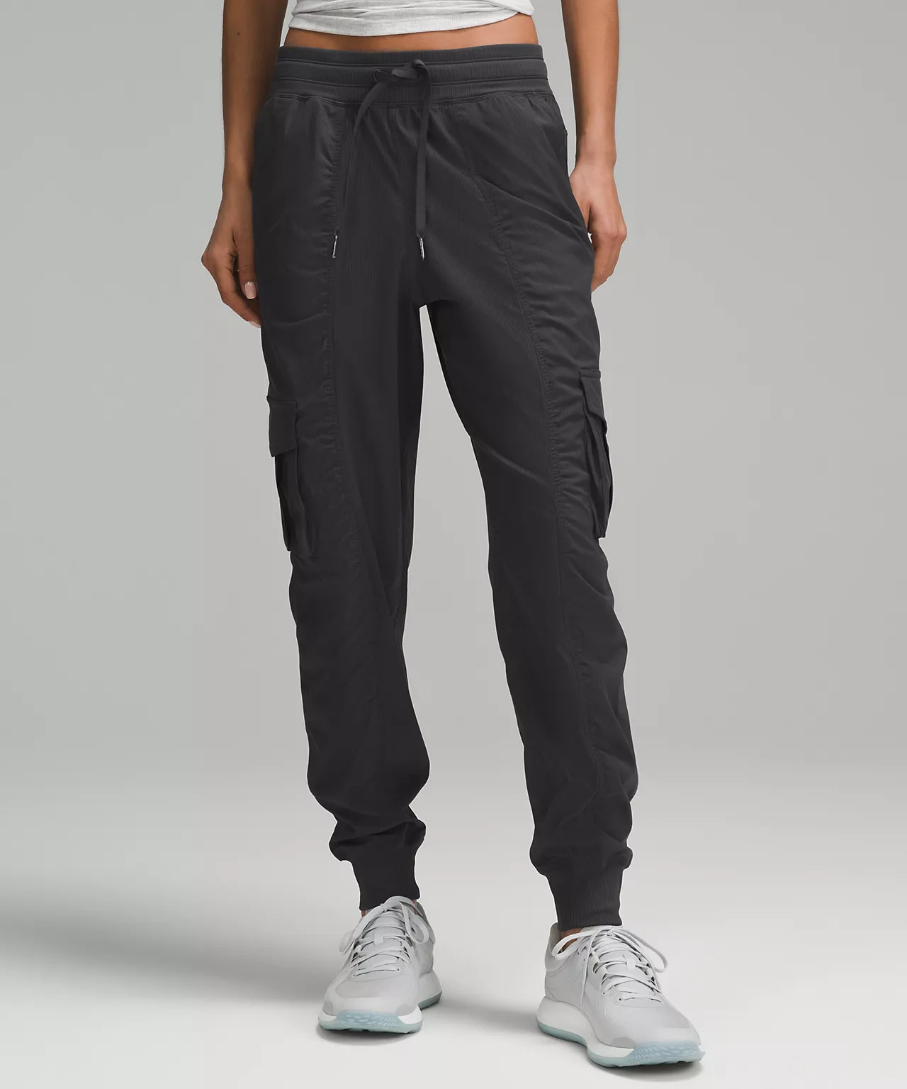 Dance Studio Relaxed-Fit Mid-Rise Cargo Jogger | Women's Pants | lululemon | Lululemon (US)