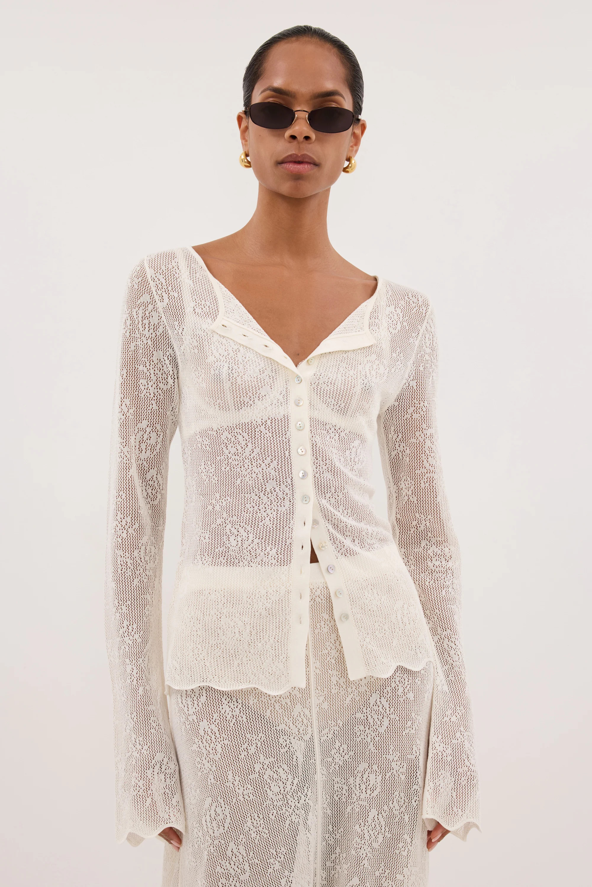 DELIA OFF WHITE LACE BUTTON TOP | DISSH
