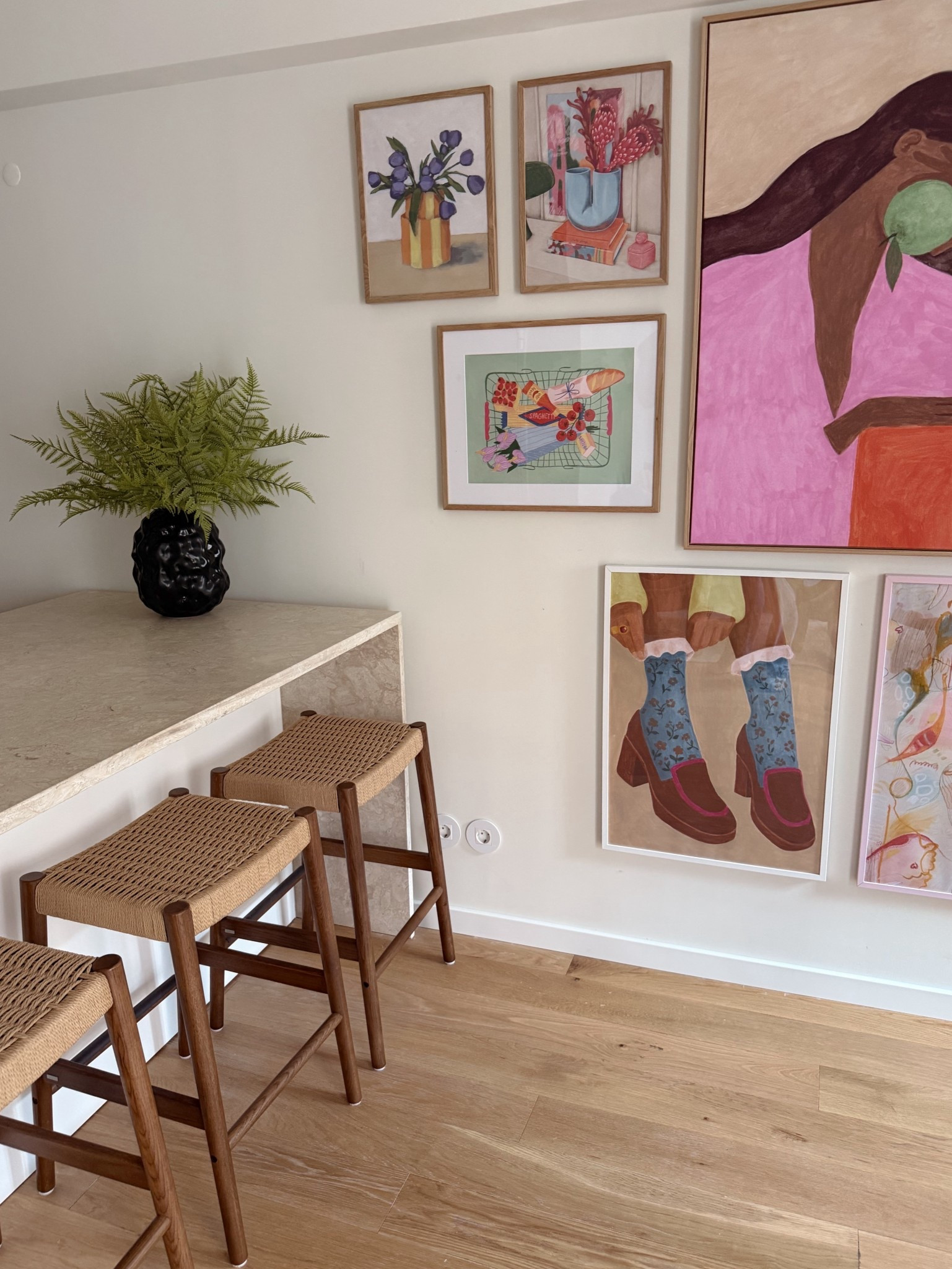 cozy kitchen corner 🎀 the gallery wall is SUCH a statement piece and was so easy to hang. 

#LTKFindsUnder100 #LTKHome #LTKTravel