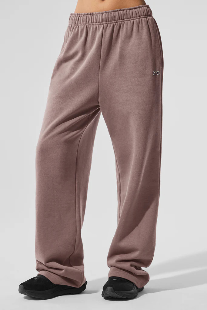 Accolade Straight Leg Sweatpant | Alo Yoga (US)
