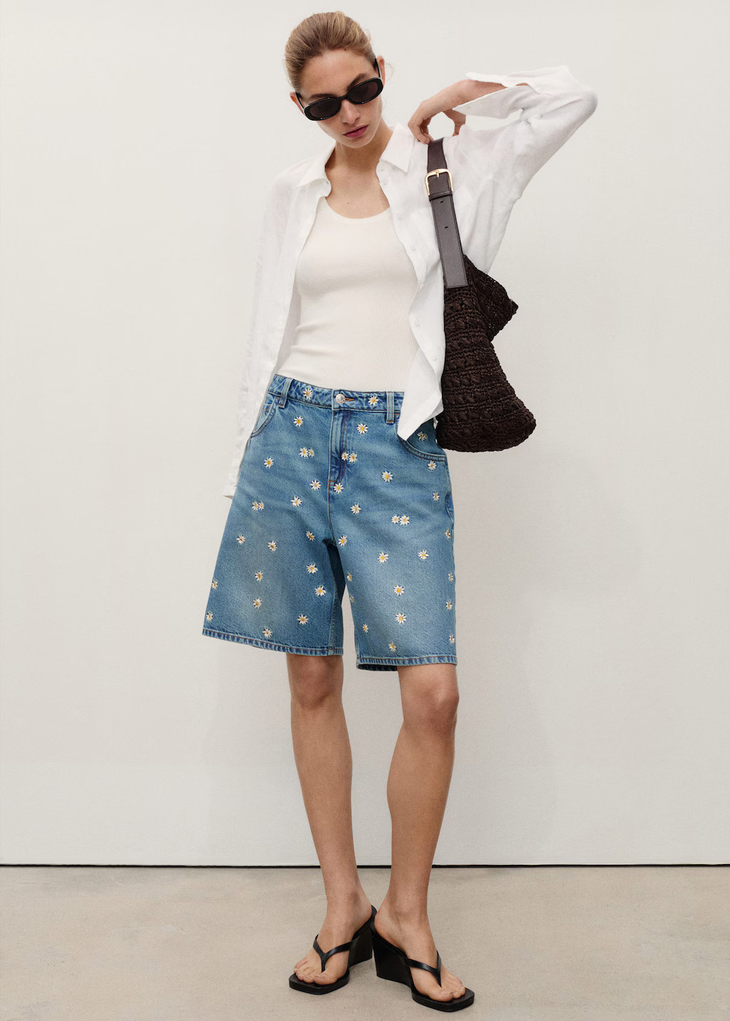 Floral-embroidered denim bermuda shorts medium blue - Woman - 0 - MANGO | Mango (US/MX/AU)