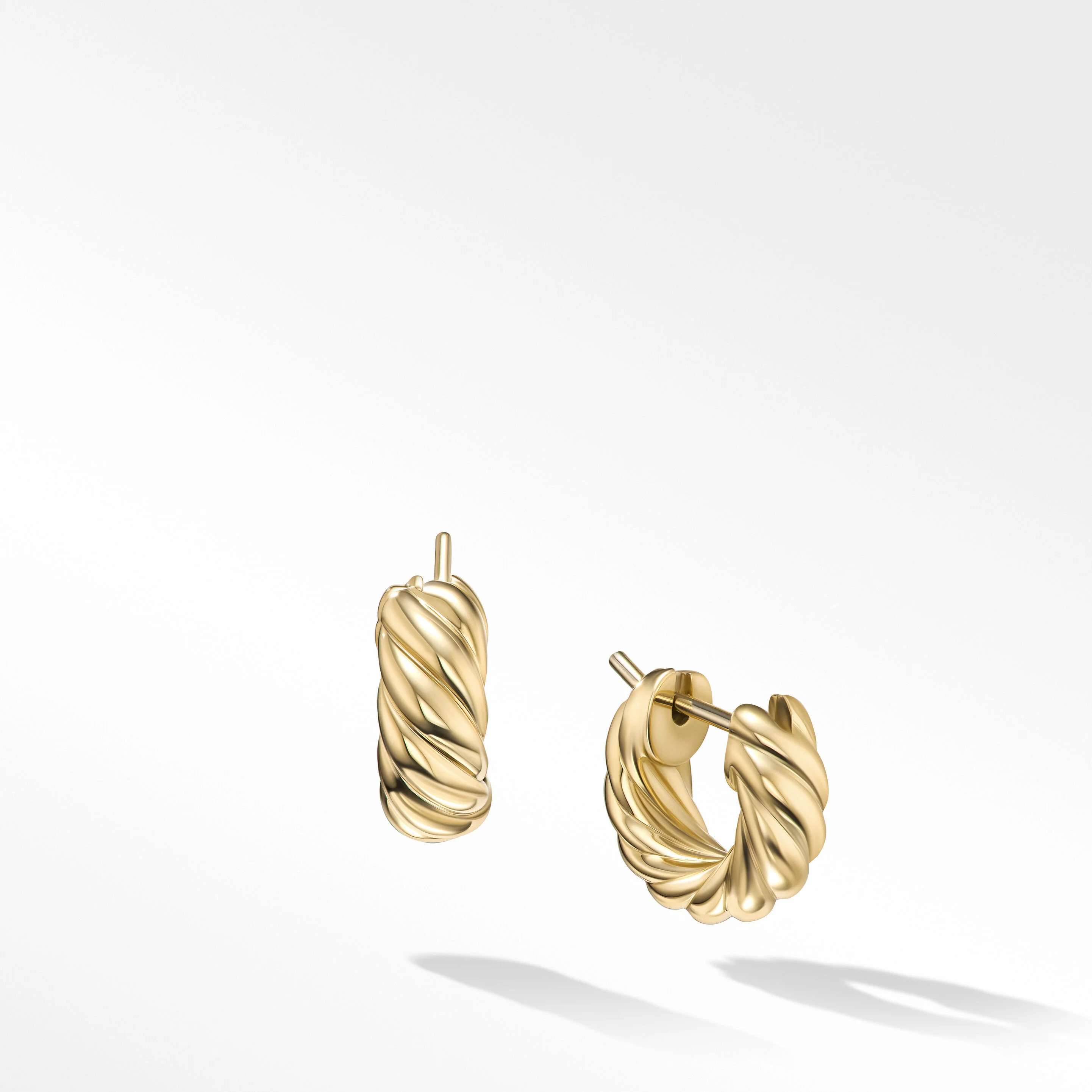 Sculpted Cable Hoop Earrings in 18K Yellow Gold | David Yurman