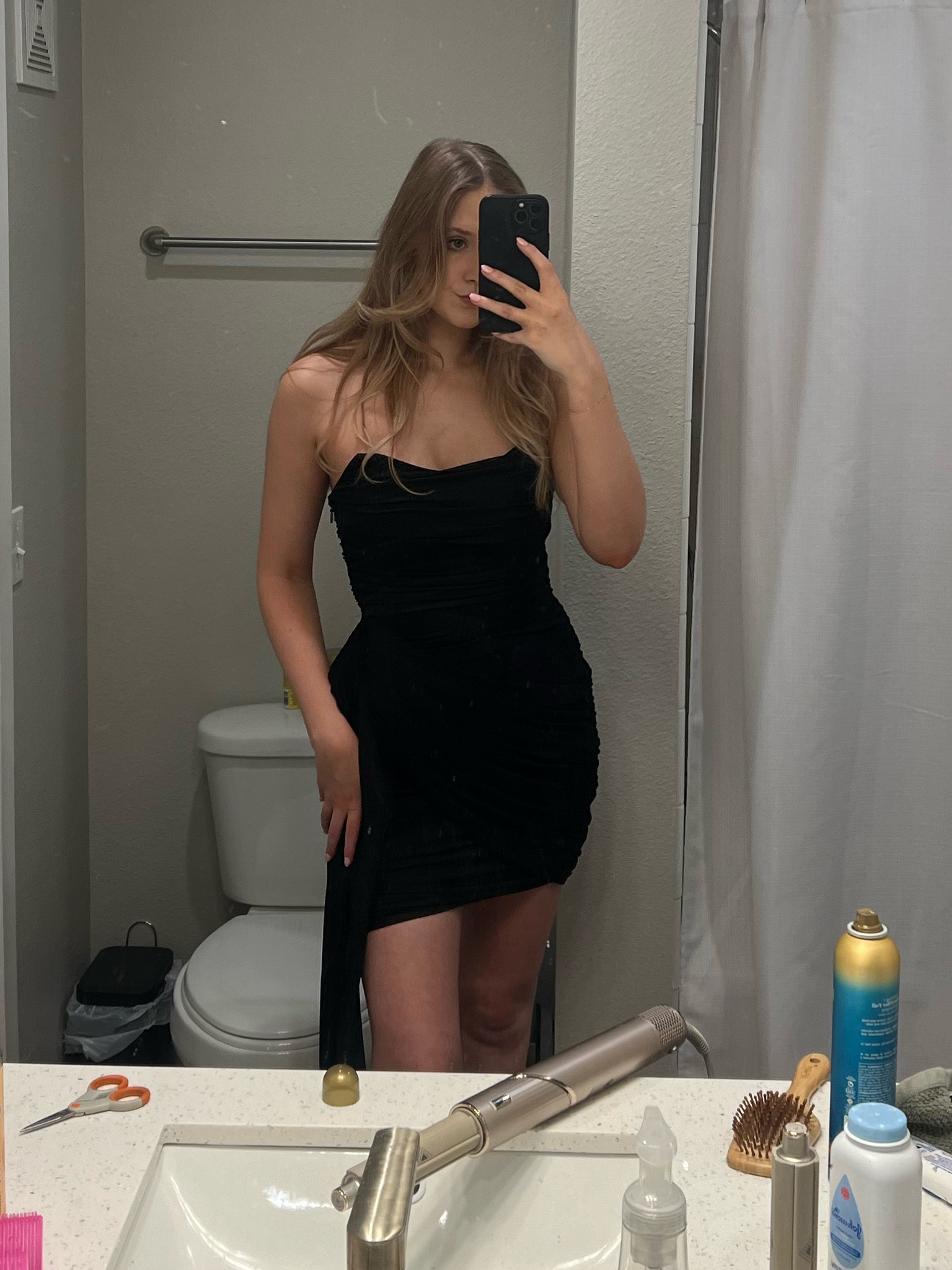 The best cocktail dress 🖤 #LTKrevolve #LTKcocktaildress #LTKdresses 