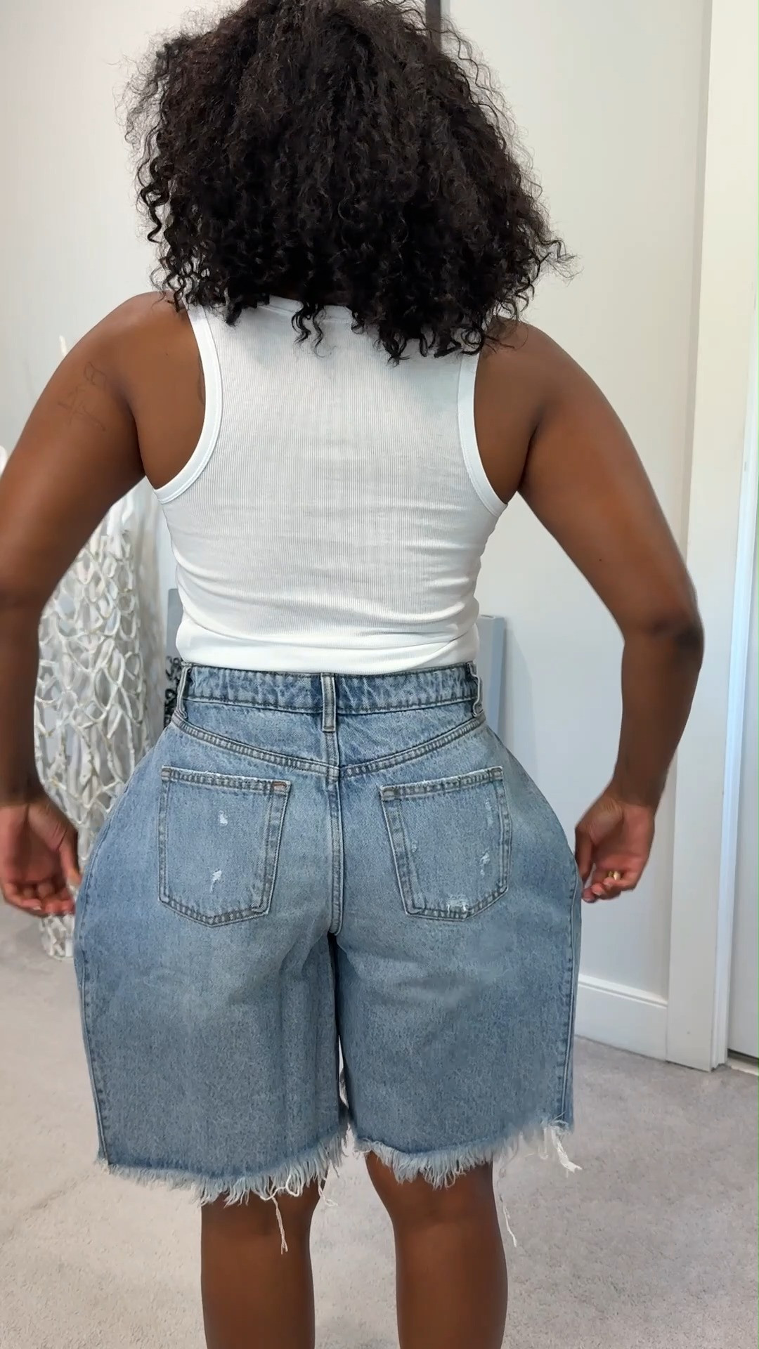 The kind of outfit you'll reach for again and again. Every piece is versatile, easy to style, and linked for you below. 

 