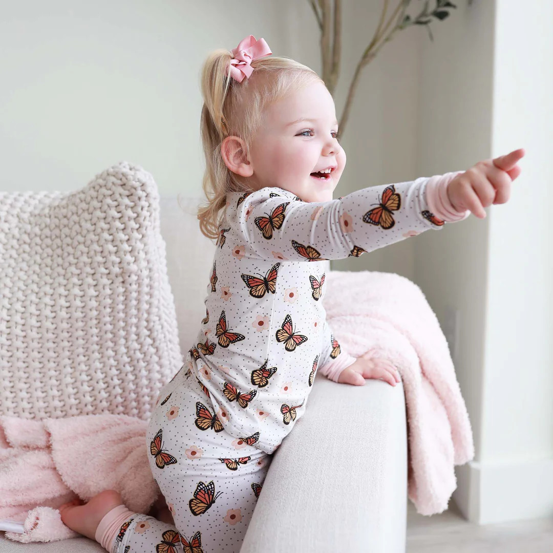 Butterfly Kisses Two Piece Pajama Set | Caden Lane