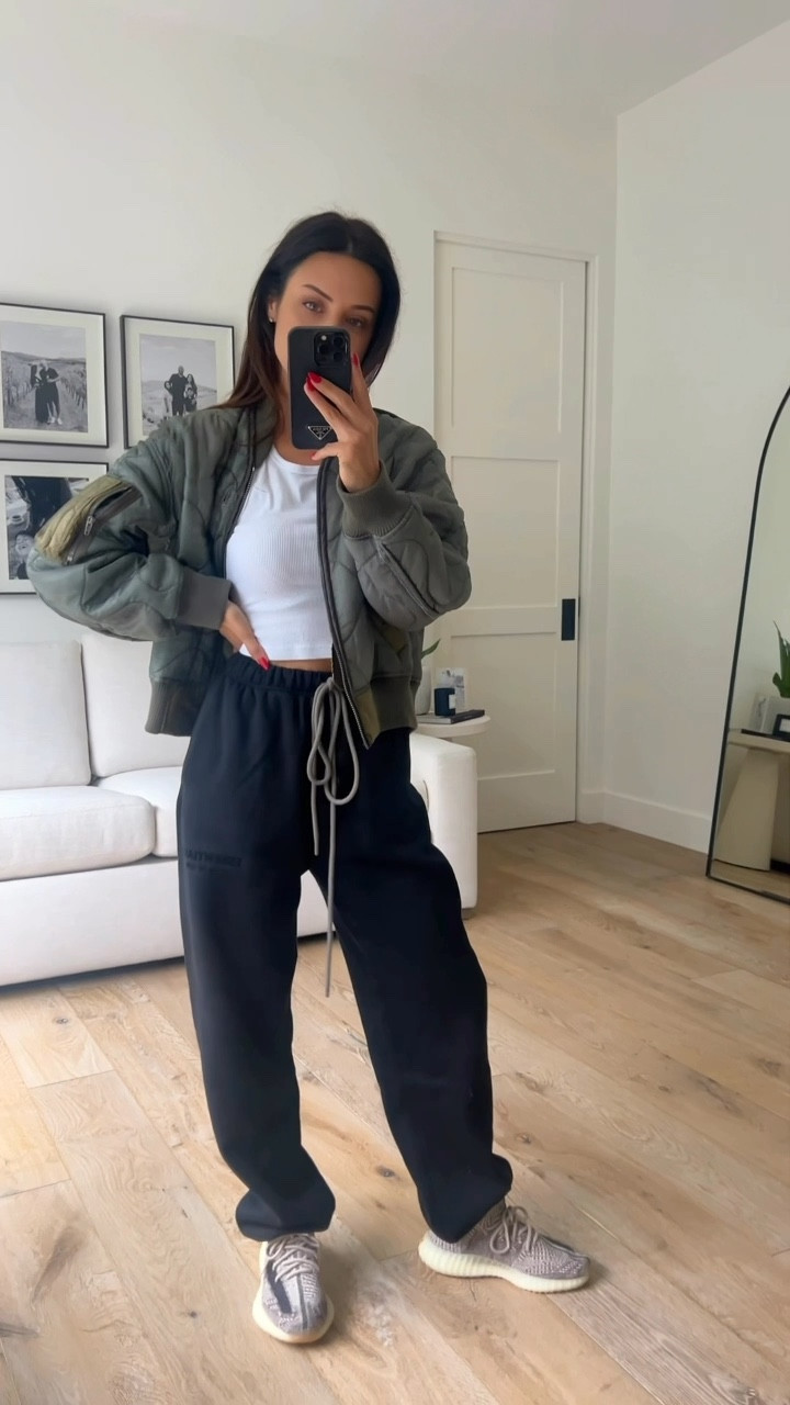 Carpool casual looks! Check my ltk feed for the additional looks and more details as I can only fit 16 items in this post! 

#LTKSaleAlert #LTKFindsUnder50 #LTKStyleTip