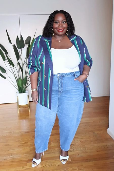 I finally tried the viral barrel jeans. I found a plus size pair and I actually like them. These are a pair of Eloquii plus size barrel jeans. And I paired it with a blazer and mules. 

#LTKMidsize #LTKPlusSize #LTKOver40