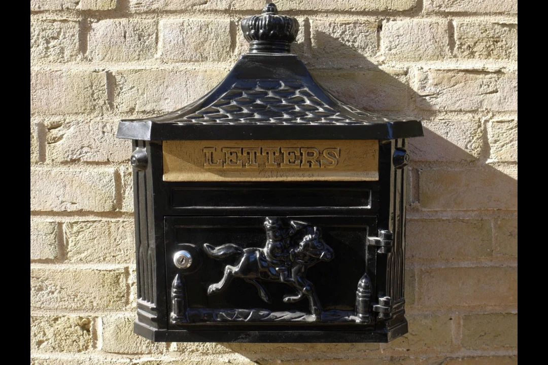 Aluminium Royal Style Wall Mounted Post Box  Locking Mail Box - Etsy | Etsy (US)