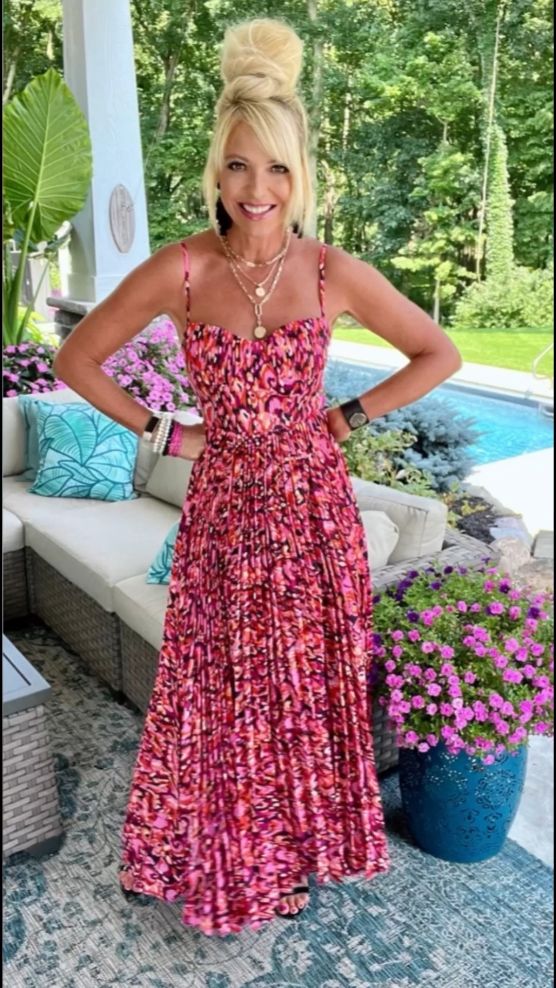 Such an incredibly gorgeous maxi dress! Spring outfit, spring dress, summer outfit

#LTKStyleTip #LTKWatchNow