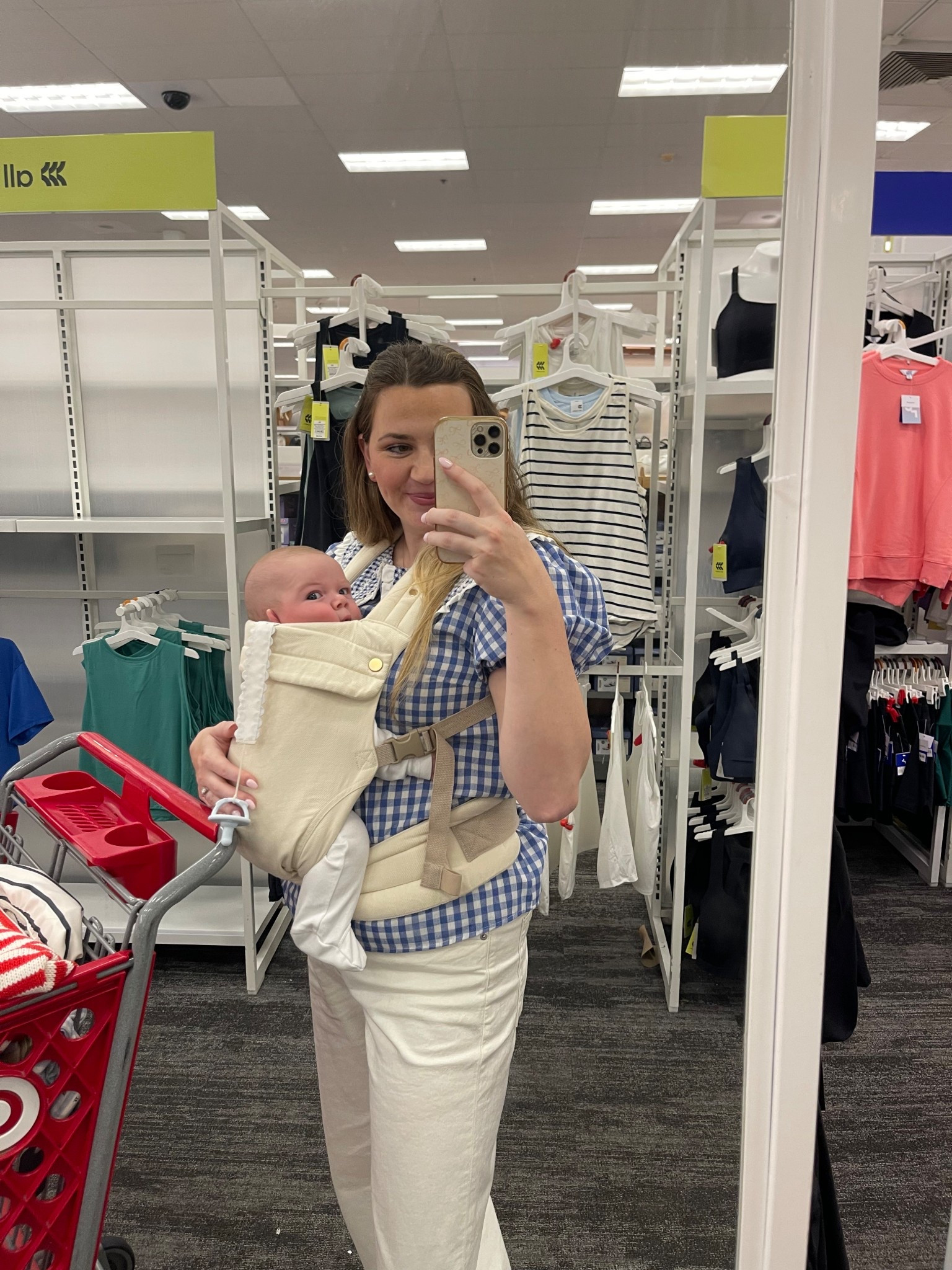 Love this baby carrier- I use it everyday 🙌🏻