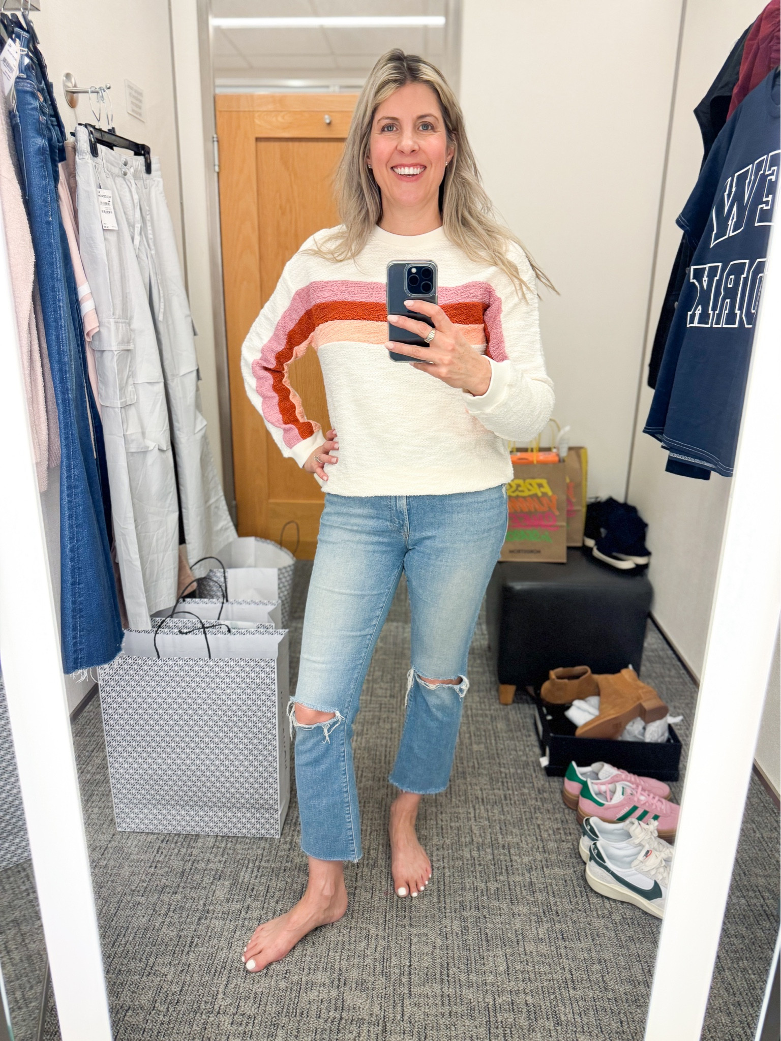 Faherty always has the best colors and this pullover sweatshirt is no exception. True to size. My Mother jeans are several years old and my store didn’t have this year’s version in stock, so I ordered them! Linking those for you; love the updated wash for fall. Mother Hustler frayed ankle jeans, Faherty vista striped pullover 