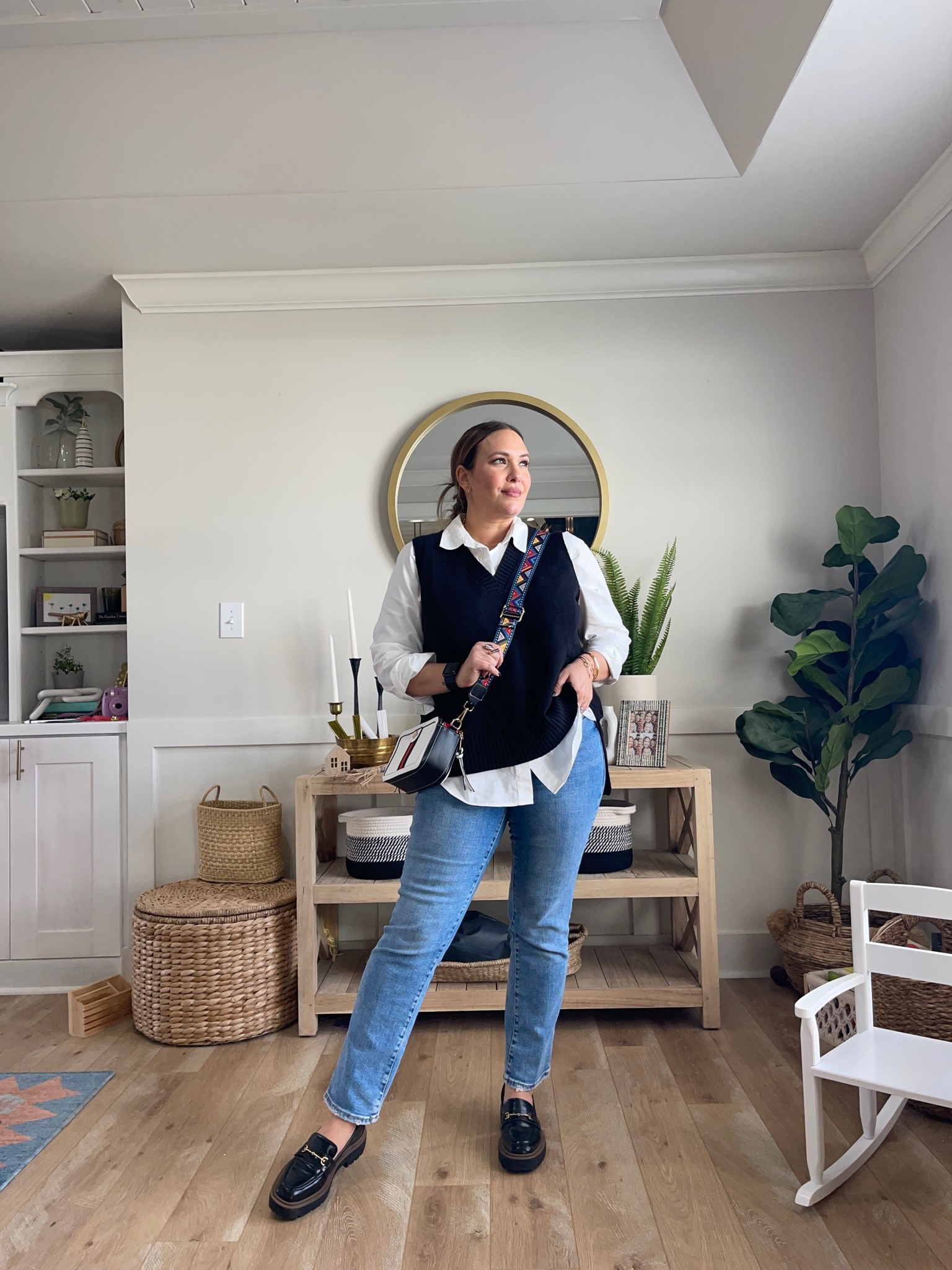 Fal layers-large in sweater vest and button up. Size down in denim. 

Good American, gibsonlook, old navy, lug loafers 

#LTKshoecrush #LTKcurves #LTKstyletip