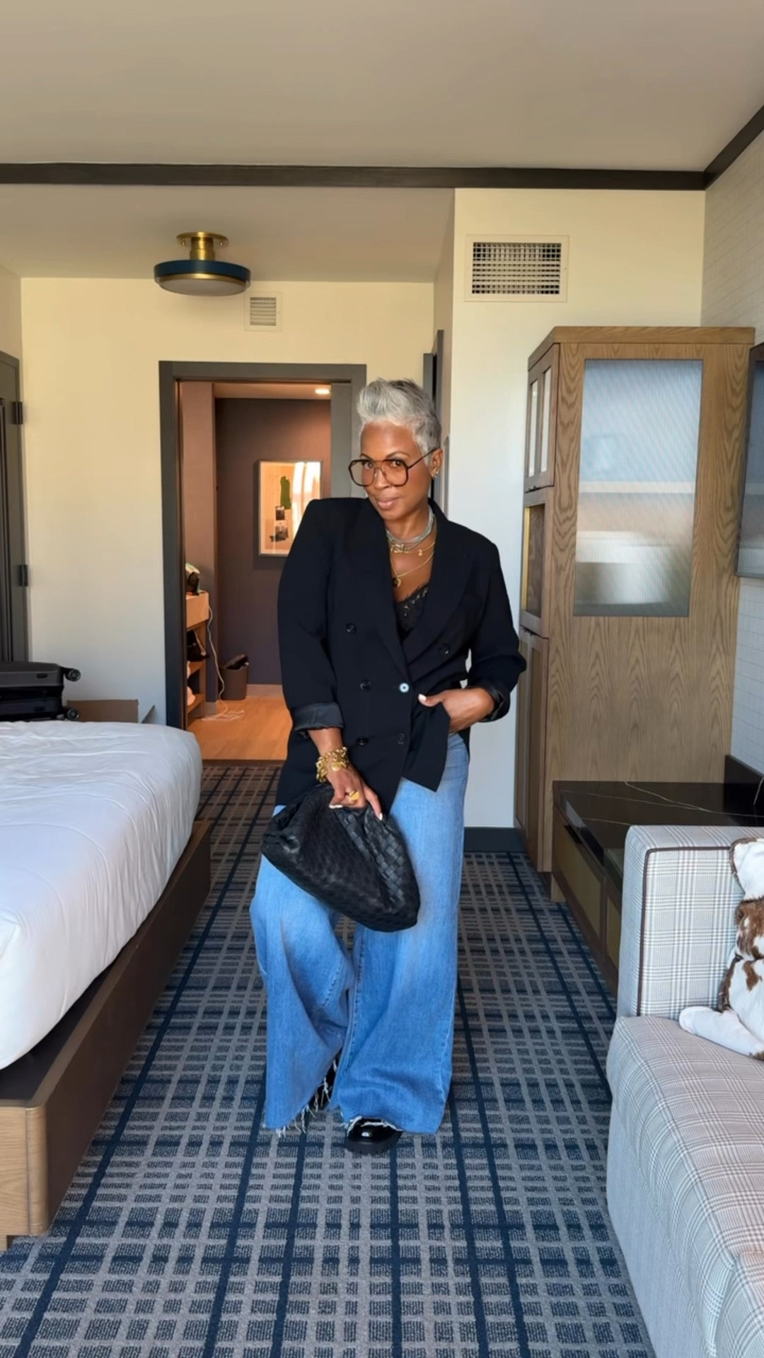 Business chic! Love this Zara blazer paired with these Evereve denim jeans.#LTKCon 

For sizing reference: I'm 5'2 | 150lbs | ftts | wearing a medium

Disclaimer: Limited stock—linked similar finds! ✨🫶🏽
.
.
.
#outfitinspo #traveloutfit #midlifemusthave #travelinstyle #flyageless  #silverhair #pixiecut #shorthairstyle #midlife #fashionover40 #stylereel #LTKStyle #ootd #outfitcheck #outfitdetail #fitcheck #travelessentials #everydayessential #fashionover40 #fashionover50 #midlifejourney #xojalonda

#LTKStyleTip #LTKWorkwear