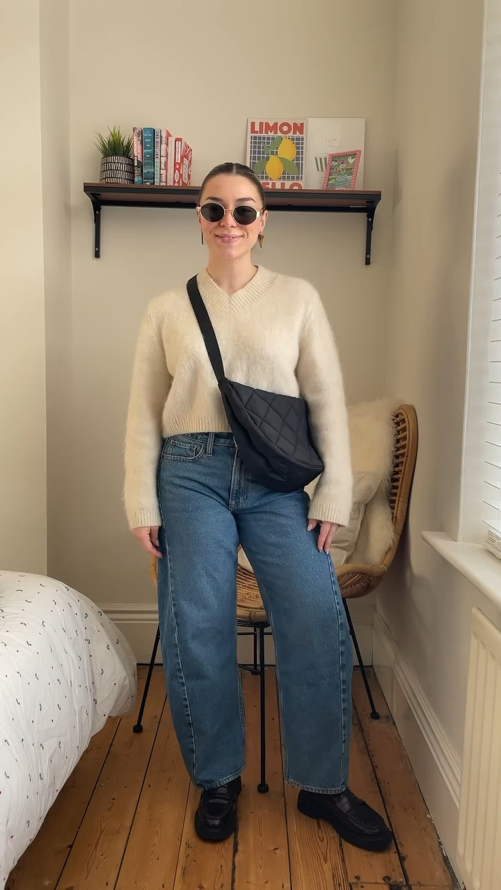 clueless as to what day it is, but here’s a little ootd for those limbo days between Christmas and NY 🤍

Outfit linked in my LTK 🔗

@abercrombie #AD
#AbercrombiePartner #FitCheck #outfitinspo #outfitinspo #fashioninspo #ootdinspo #outfits