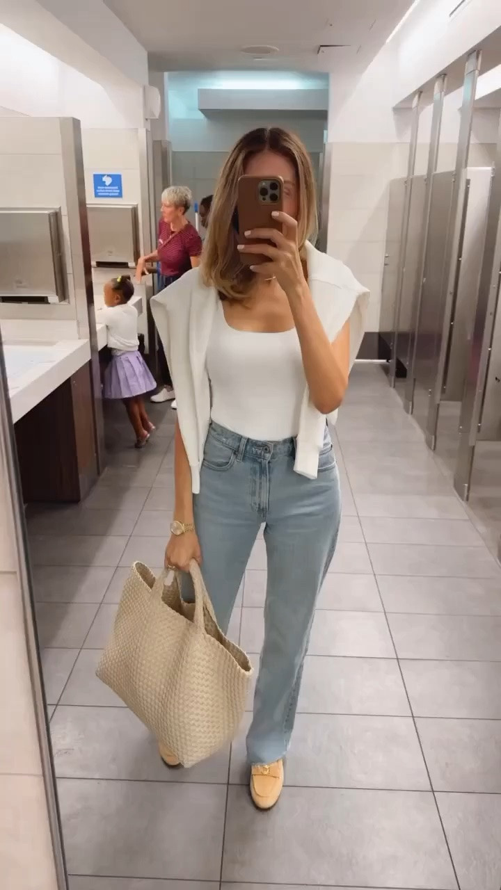 Casual chic outfit idea 
Great for traveling Or running errands 
Travel outfit 
Airport outfit

#LTKootd #LTKTravel #LTKU