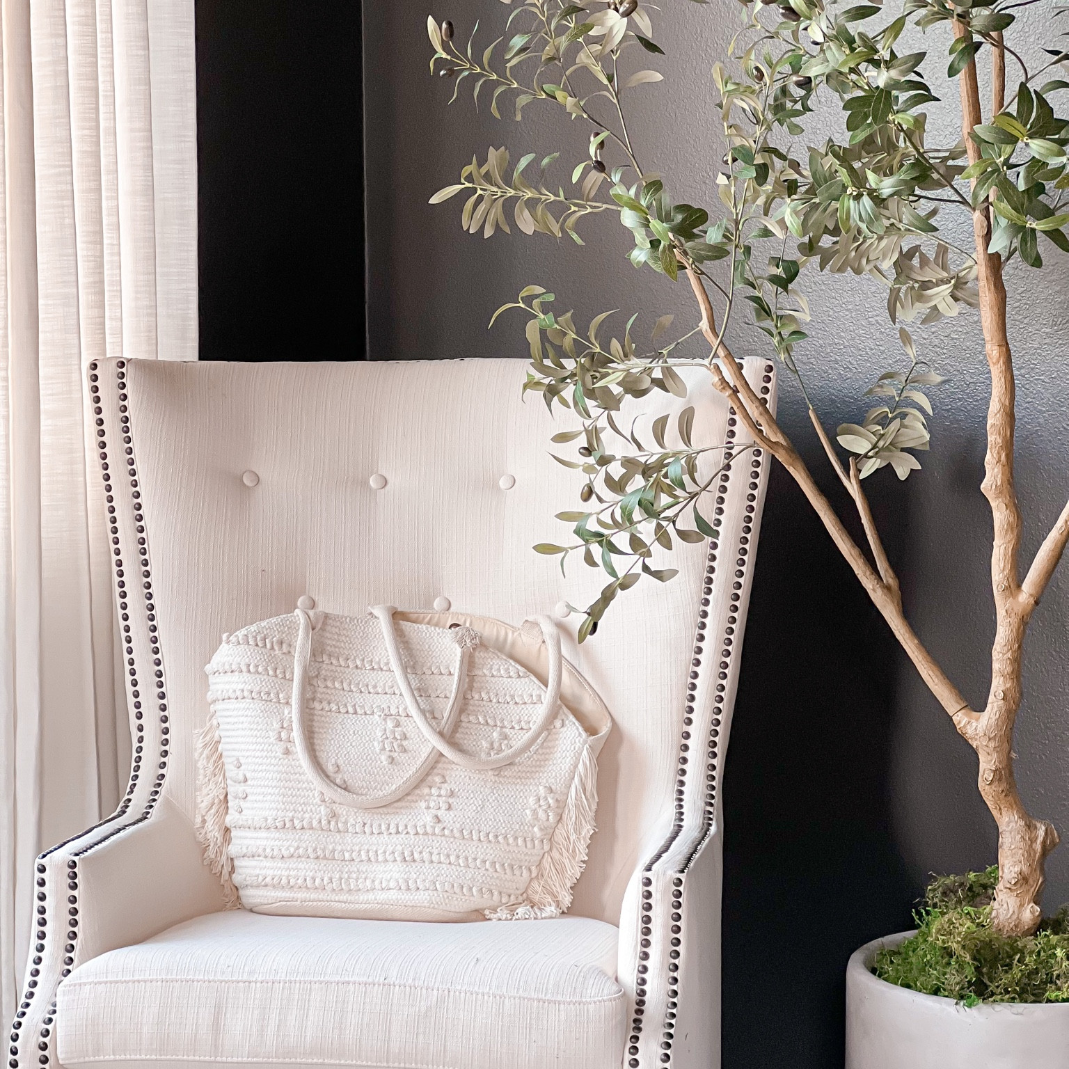 🎨 What's your Thursday masterpiece going to be? Whether it's a project at work, a creative endeavor, or even a delicious recipe, let your passion shine through! Share your exciting plans or achievements below, and let's celebrate together. 🙌

#LTKunder100 #LTKhome #LTKunder50