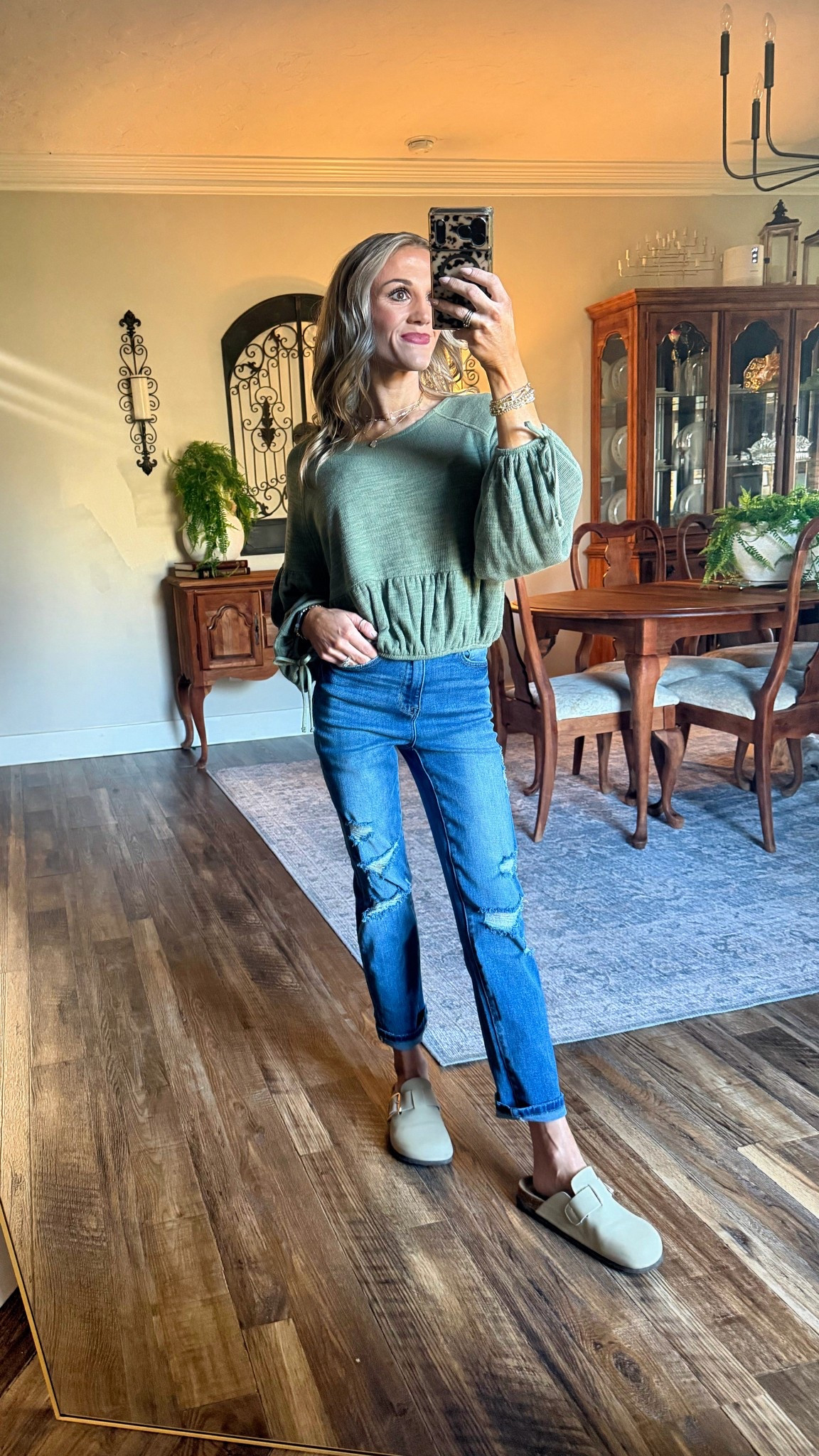 Top is aerie and jeans are pink lily. Couldn’t find the exact ones but found some similar spring friendly ones @Aerie @pinklily @amazonfindsandfashion #projectcloud #aerie #pinklily #LTKfashion

#LTKootd #LTKspringtrends #LTKgrwm