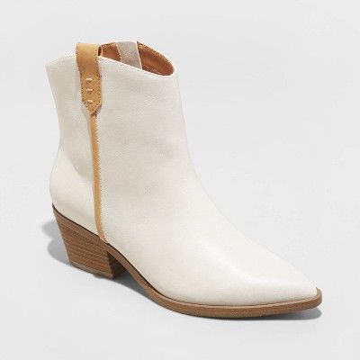 Women&#39;s Marlow Western Boots - Universal Thread&#8482; Off-White 7 | Target