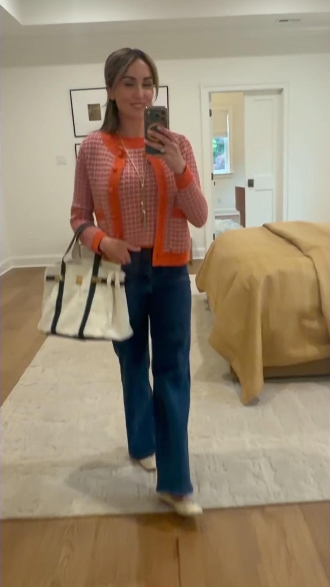 OOTD! Preppy mom style. Always love an orange and lavender mix. Mine is an old one from Zara, but I’ll link similar! Linking the bag and jeans though!

Frame, Zara, boatkin, tassel necklace, ballet flats

#LTKootd #LTKSeasonal