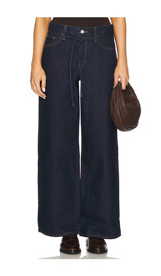 LEVI'S Xl Straight in Blue. - size 29 | Revolve Clothing (Global)