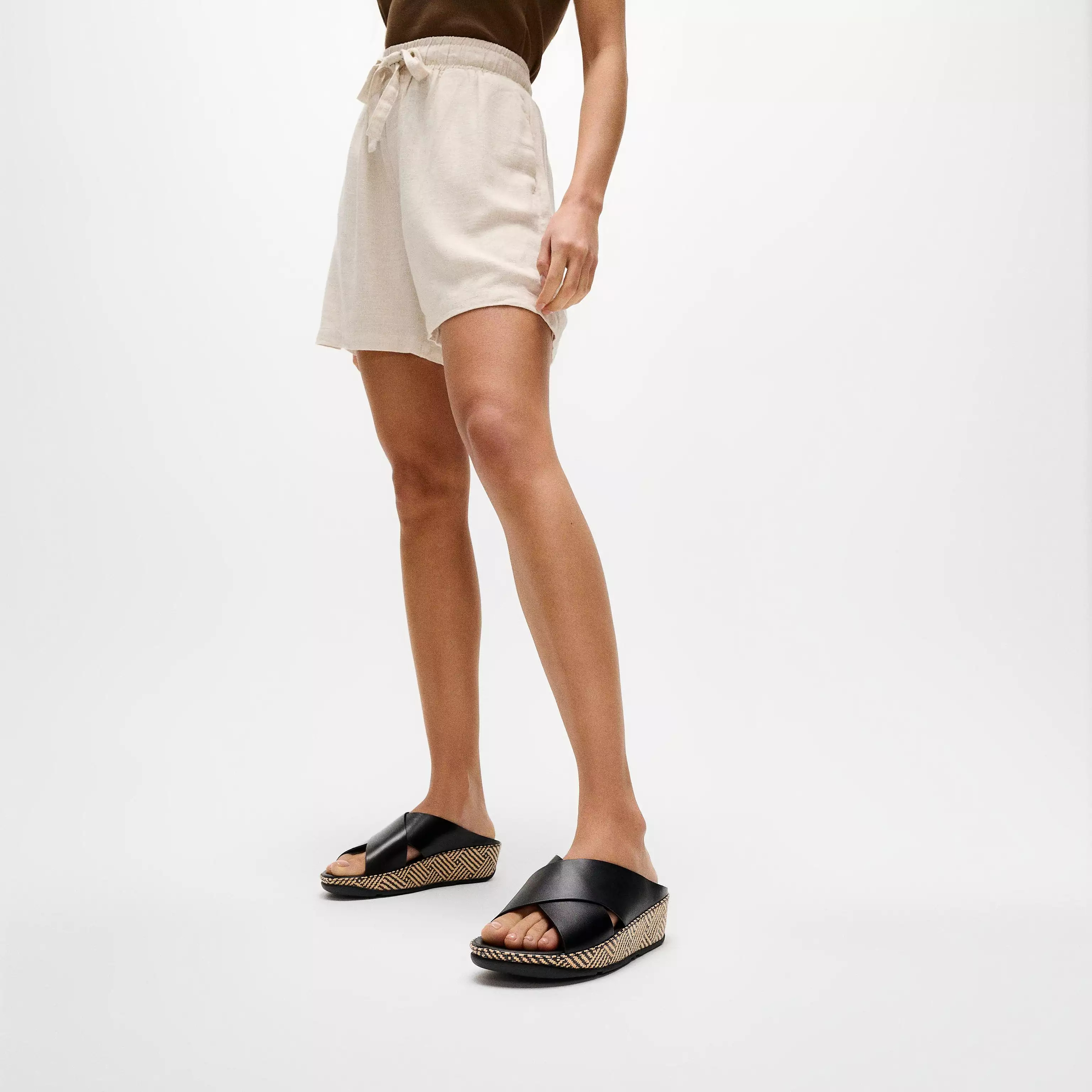 LULU Lux Graphic-Weave Leather Cross Slides | FitFlop (US)