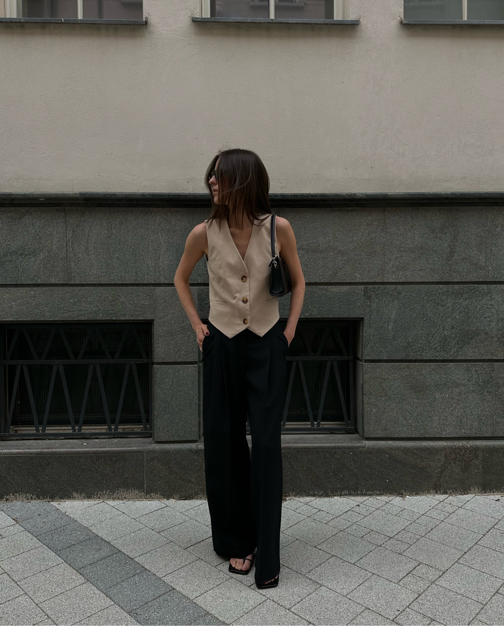 Go-to spring look 🖤 #springstyle #ootd #springfashion #bymalenebirger #capsulewardrobe 

#LTKSeasonal #LTKstyletip #LTKeurope