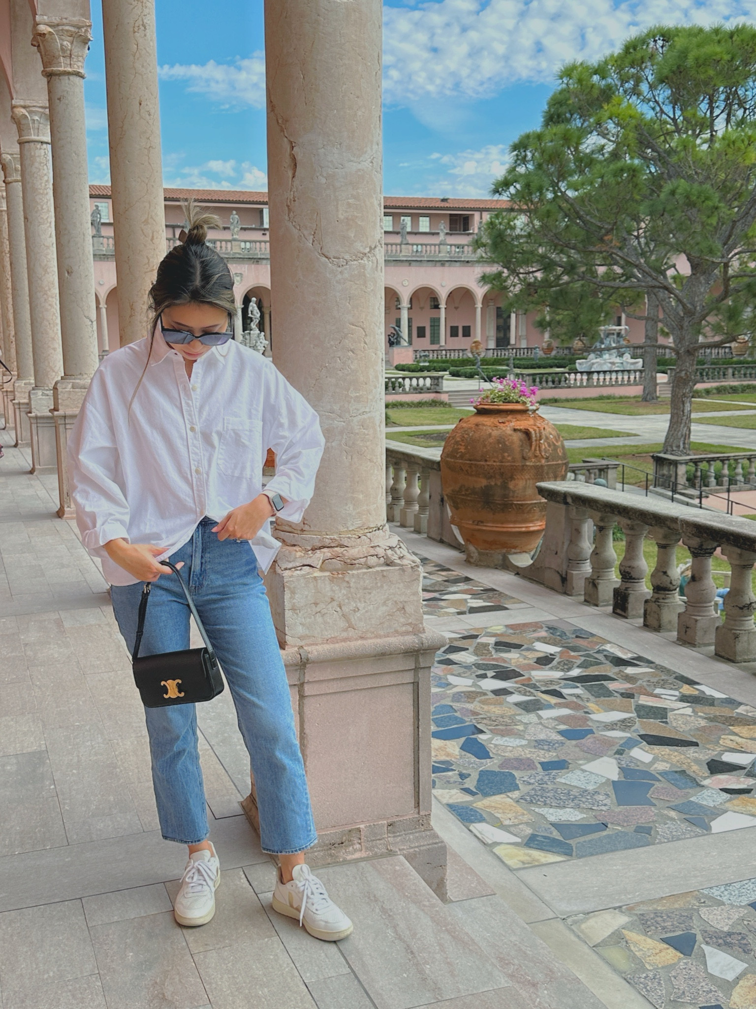 Casual spring outfit idea 

#LTKStyleTip #LTKSeasonal #LTKFindsUnder100