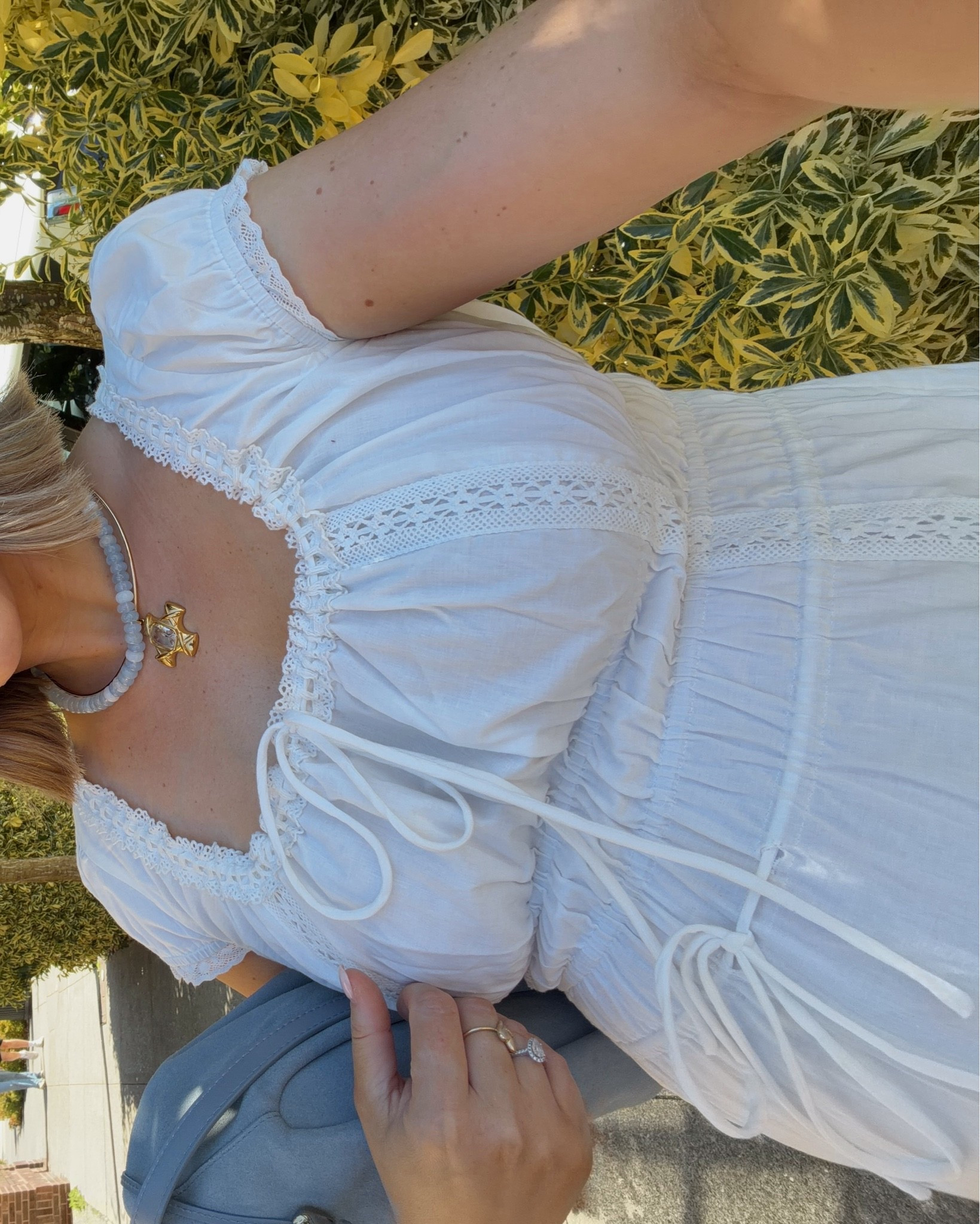Dress size medium if between sizes go down they have generous sizing and it’s lined which is amazing!! Linking bra also. Sandals true to size. Bracha jewelry code: BRE15


#pregnancystyle #pregnant #bresheppard #summeraccessories #summerstyle #shorthair #doen #ivycityco #baublebar #bracha