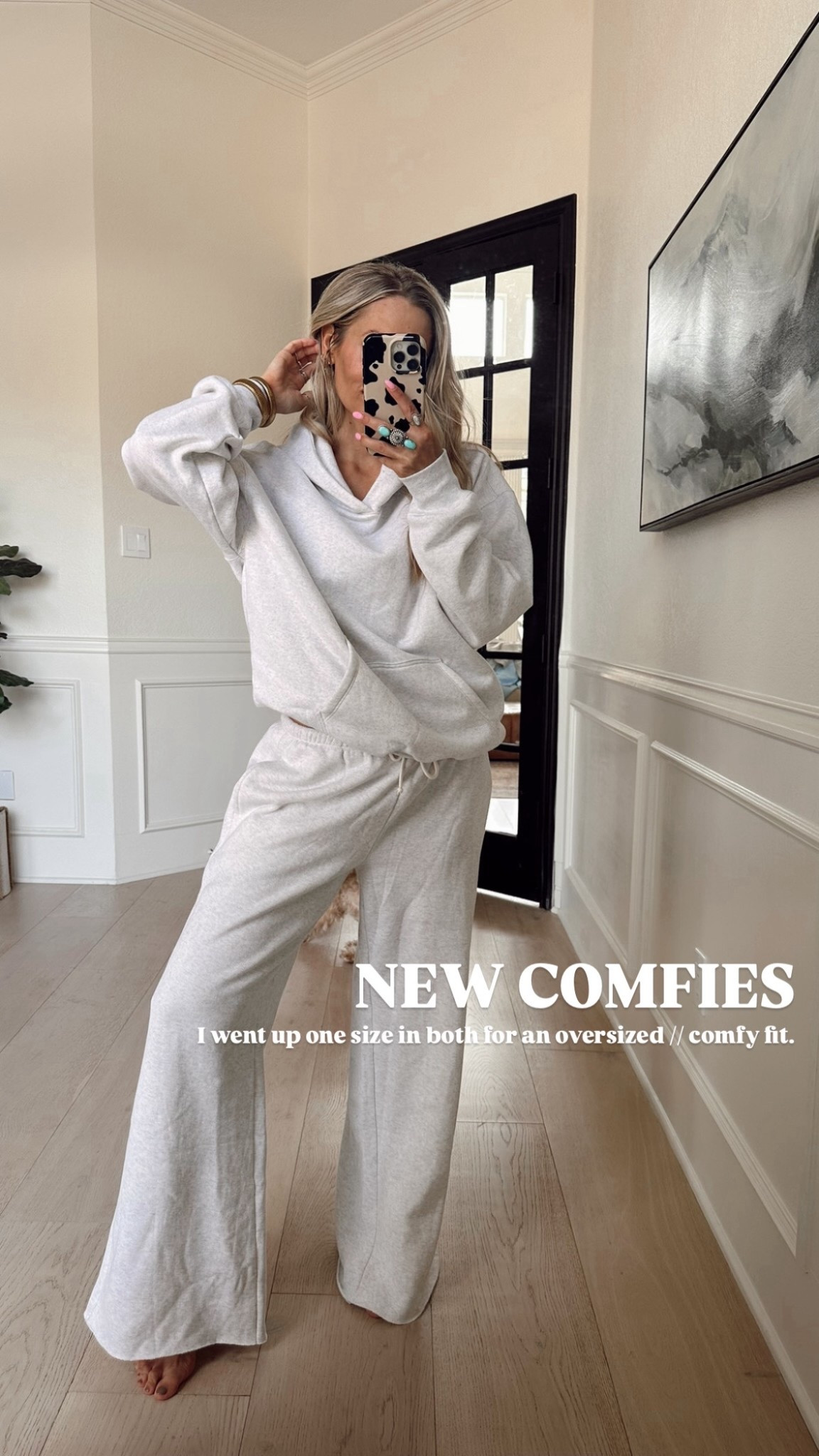 This comfy set reminds me of my Abercrombie Sunday hoodie & wide leg sweats, but these ones were MUCH LESS 😅

I sized up one (medium) in top & bottom for an oversized feel.

5’5” // 120 lbs



#LTKootd #LTKmomlife #LTKdayinmylife