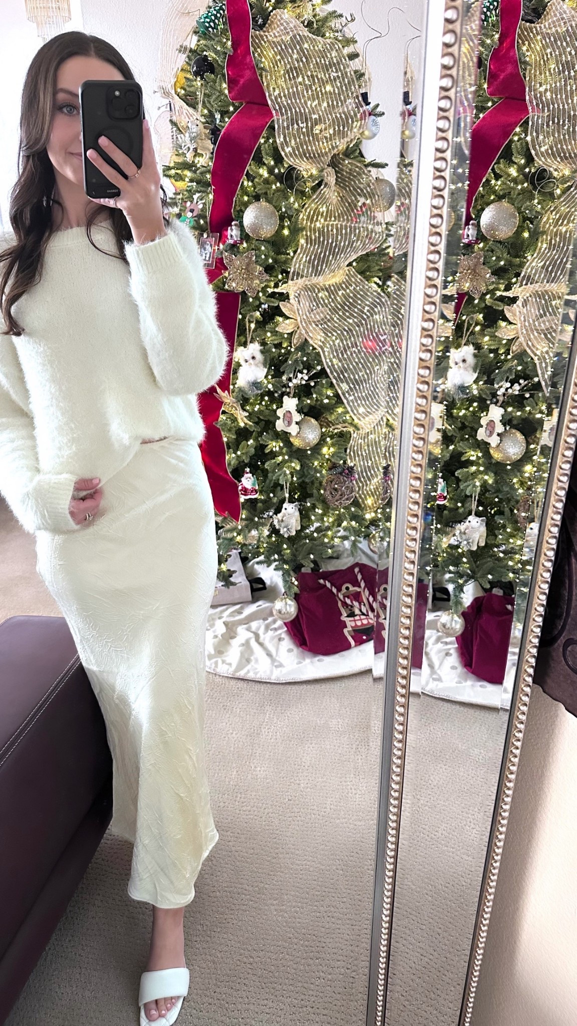 Christmas Family Photo Outfit Ideas ✨❄️🤍 

#LTKgrwm #LTKHoliday #LTKootd