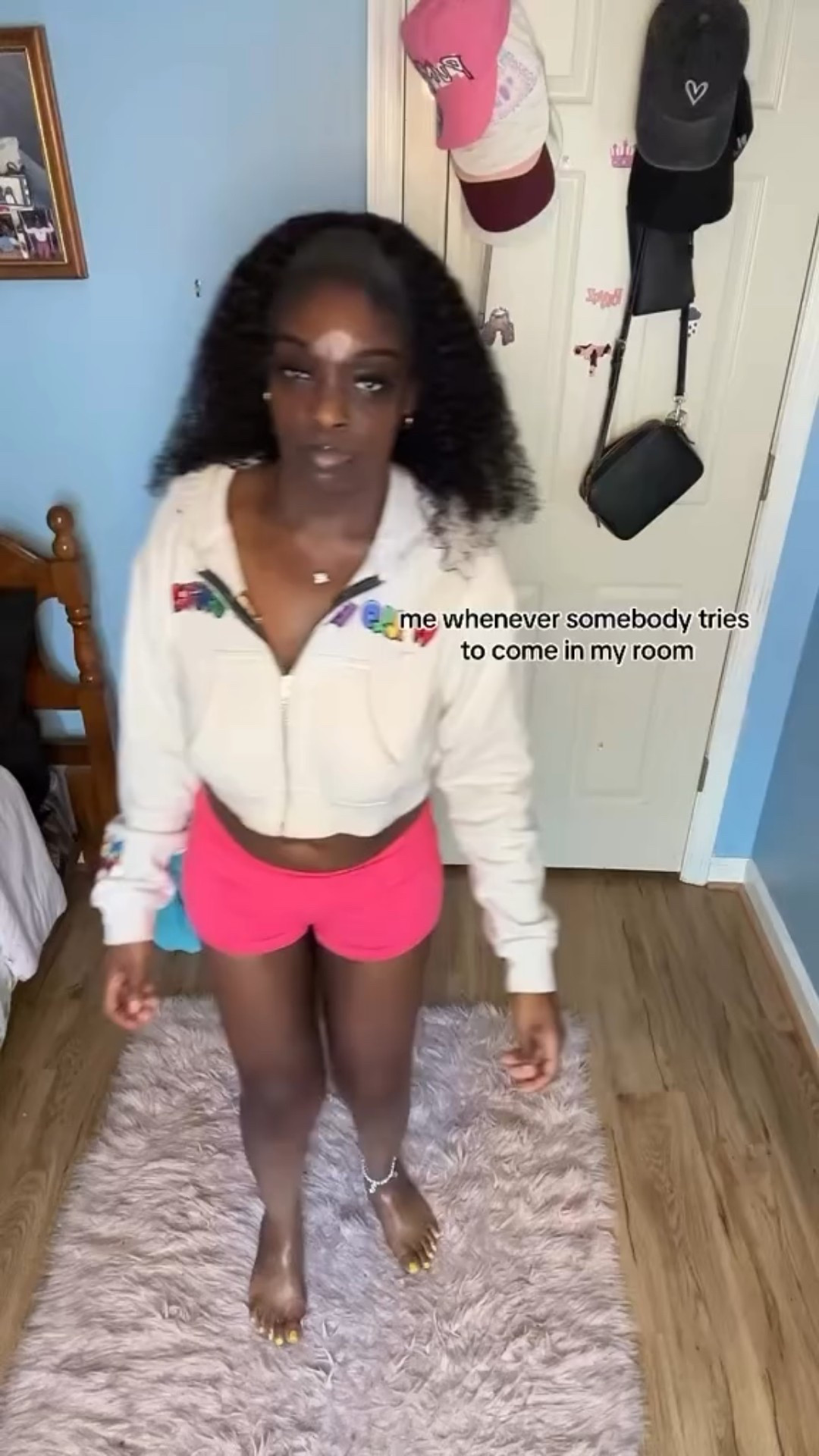 if viewing, follow @eriiicaityyy 🤎

#explorepage✨ #mybedroom #introvert #homebody #stayout  #chocolategirl #eriiicaityyy