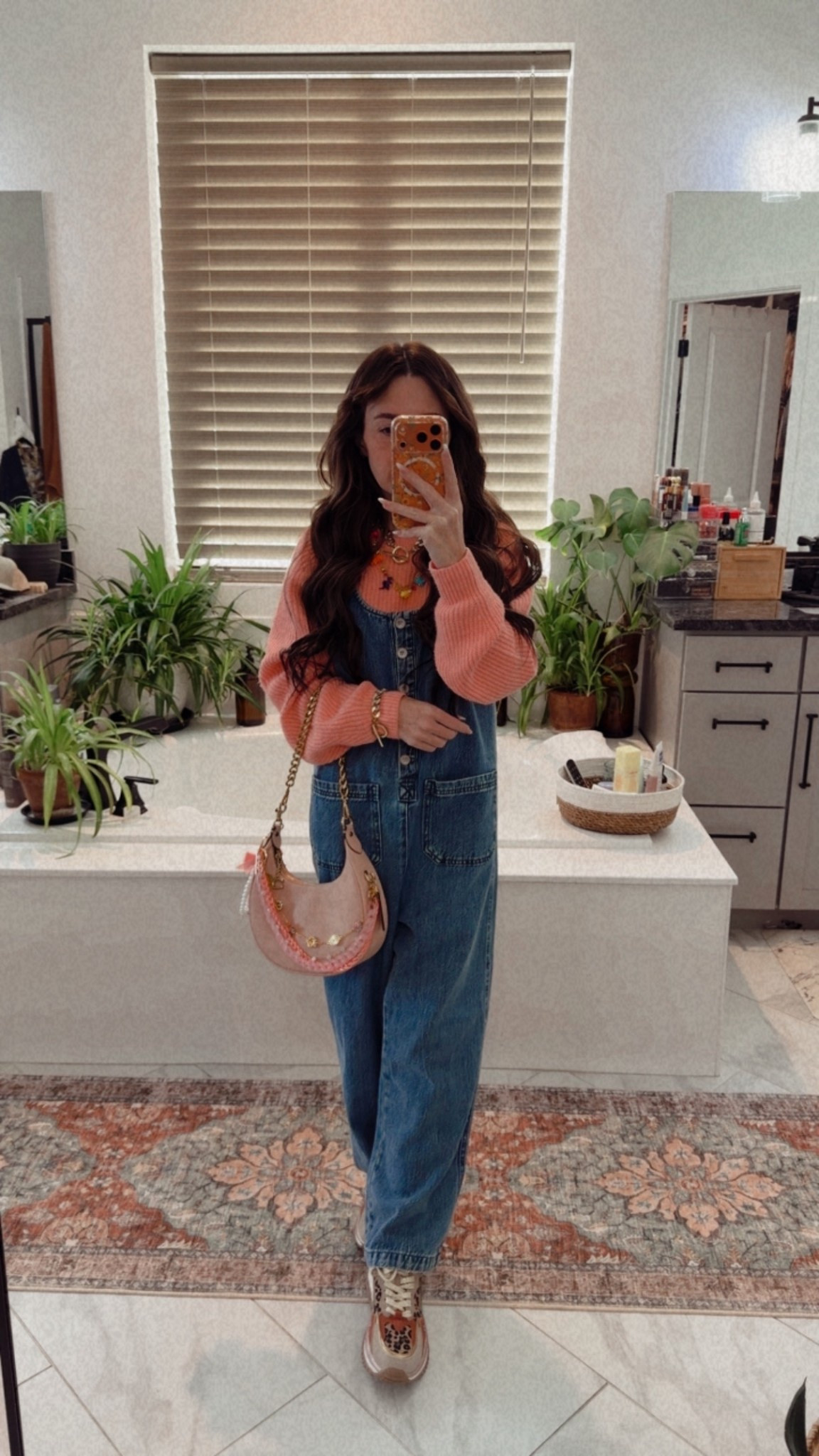 A super comfortable ootd for errands and house projects! Denim is TJ Maxx