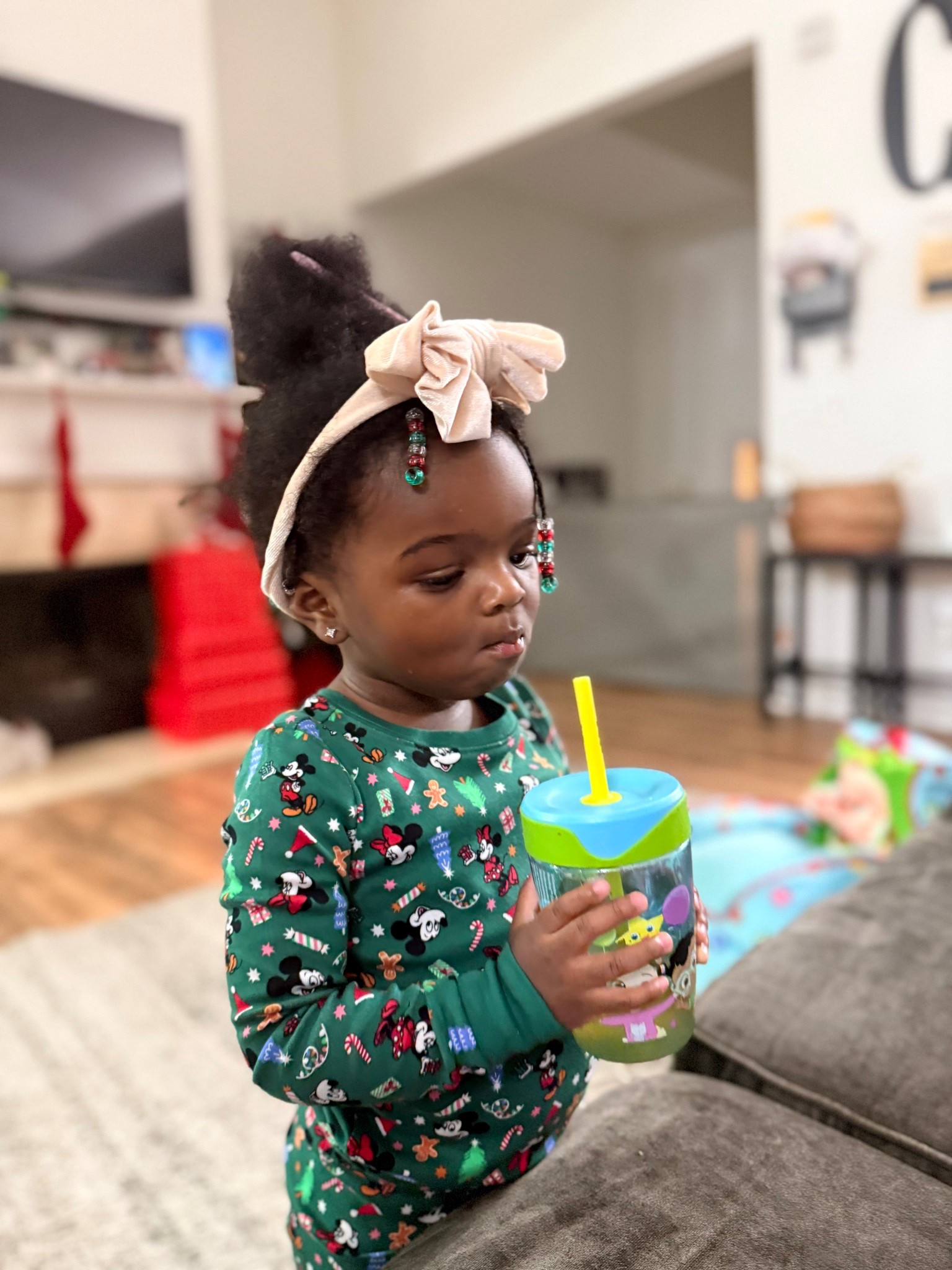 Day 2 is HERE and KB is looking way too cute in her green Disney Christmas pajamas 🎄💚
Yes… she has ALL the Disney Christmas PJs because Disney + Christmas just makes sense over here.
I linked every single one on LTK — and don’t forget, they’re 60–70% off at Old Navy right now, so it’s the perfect time to grab them!

#12DaysOfChristmasPajamas #Day2Pajamas #disneychristmas #disneypajamas #oldnavypajamas #christmaspajamas #toddlerchristmas #holidaykids #festivefamily #christmascozy #LTKholiday #LTKkids #LTKfamily #LTKfinds #LTKsale #shoppingfavorites #onlineshopping #christmasshopping #ShoppingWithPriiincesss #Atlantamom #Atlantabloggers #AtlantaCreator #Atlantacontentcreators

#LTKKids #LTKHoliday #LTKSaleAlert