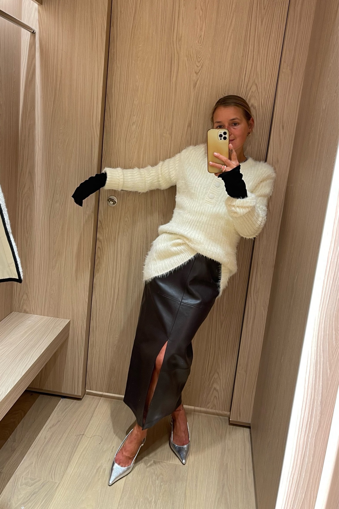 black leather skirt 🖤

#LTKdeutschland #LTKeurope #LTKstyletip