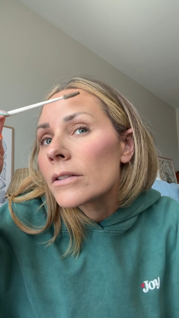 I’ve tried every eyebrow gel out there as a girl who wants that fluffy, thick brow… girls. This is IT!!!

#LTKgrwm