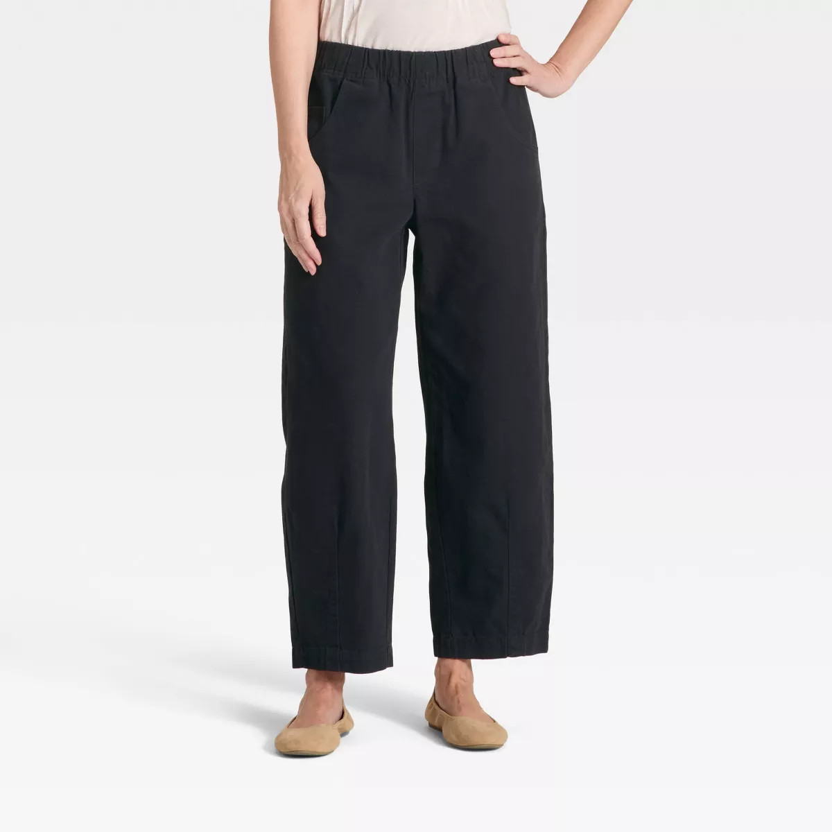 Women's Mid-Rise Barrel Leg Pull-On Pants - Universal Thread™ Black XS | Target