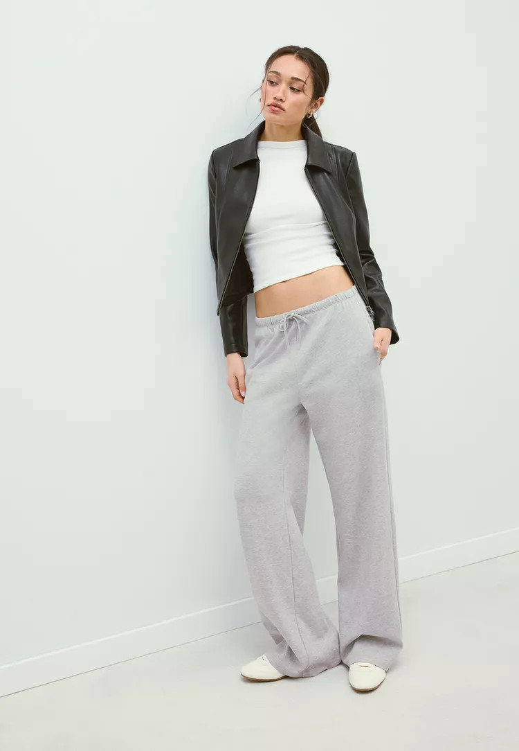 Wide-leg jogger trousers - Women's Mocacos Nuevo | Stradivarius United Kingdom | Stradivarius (UK)