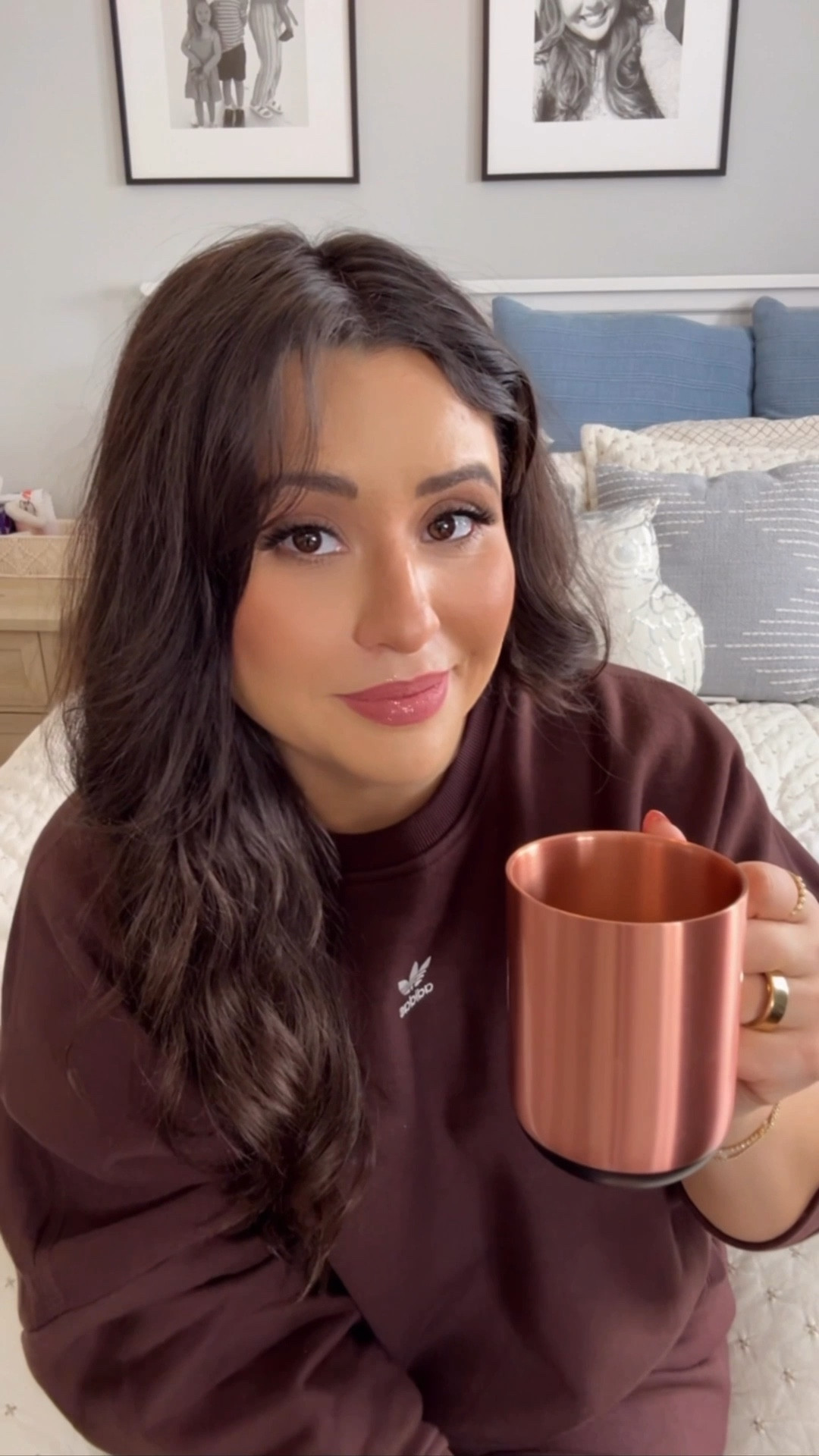 If your love language is comfort (same 🙋🏻‍♀️ #anxietygirly), this gift guide is your entire personality. Cozy sets, warm mugs, fuzzy slippers, and massage gadgets you’ll actually use.
Comment COZY and I’ll send you everything!

#LTKmomlife #LTKselfcare #LTKGiftGuide