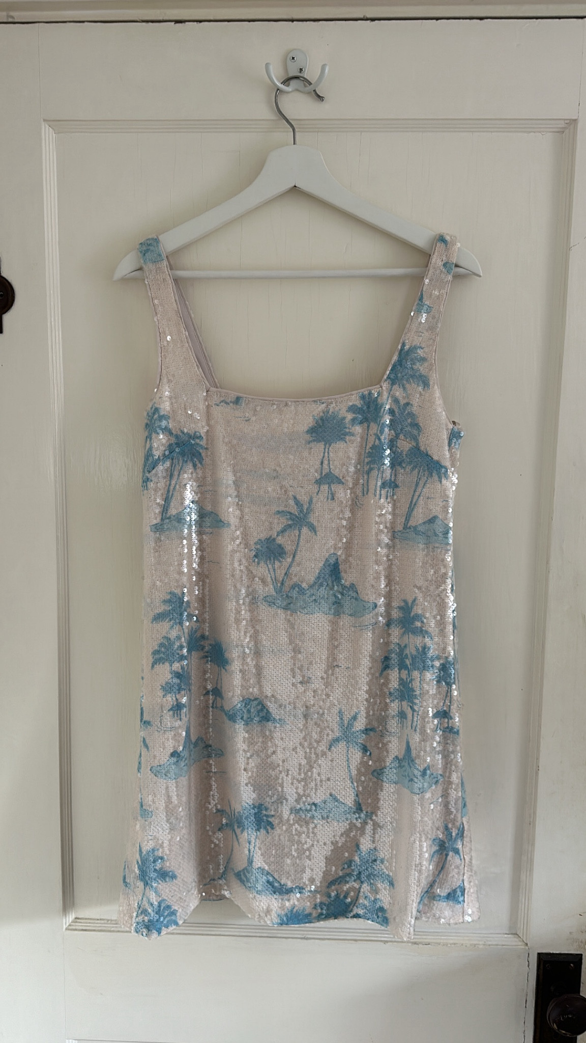 Summer Party Dress - fits oversized but I’d stick with your true size! I did a size 4


#LTKSeasonal #LTKTravel #LTKParties