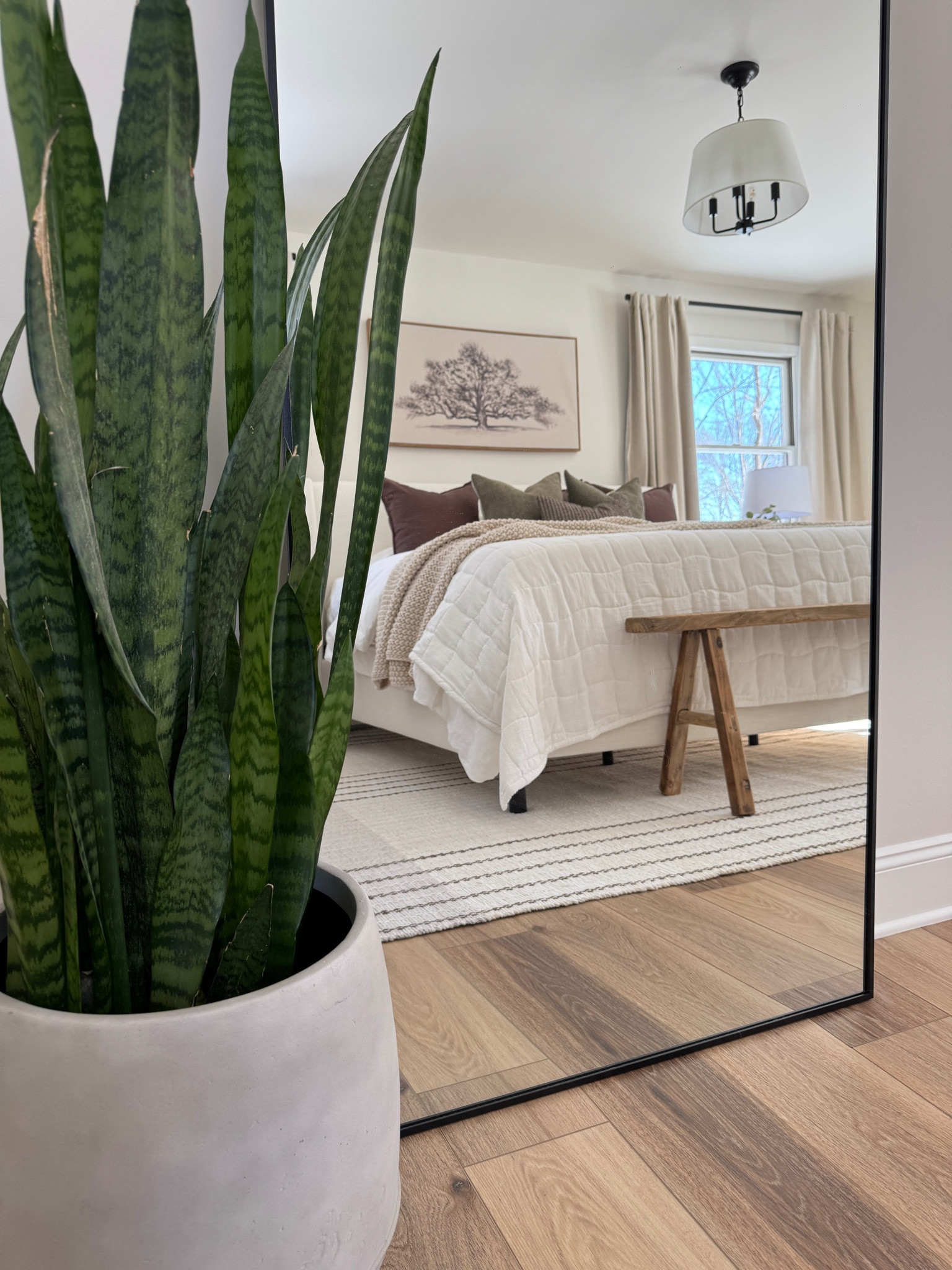 Modern organic master bedroom 

#LTKU #LTKHome #LTKStyleTip