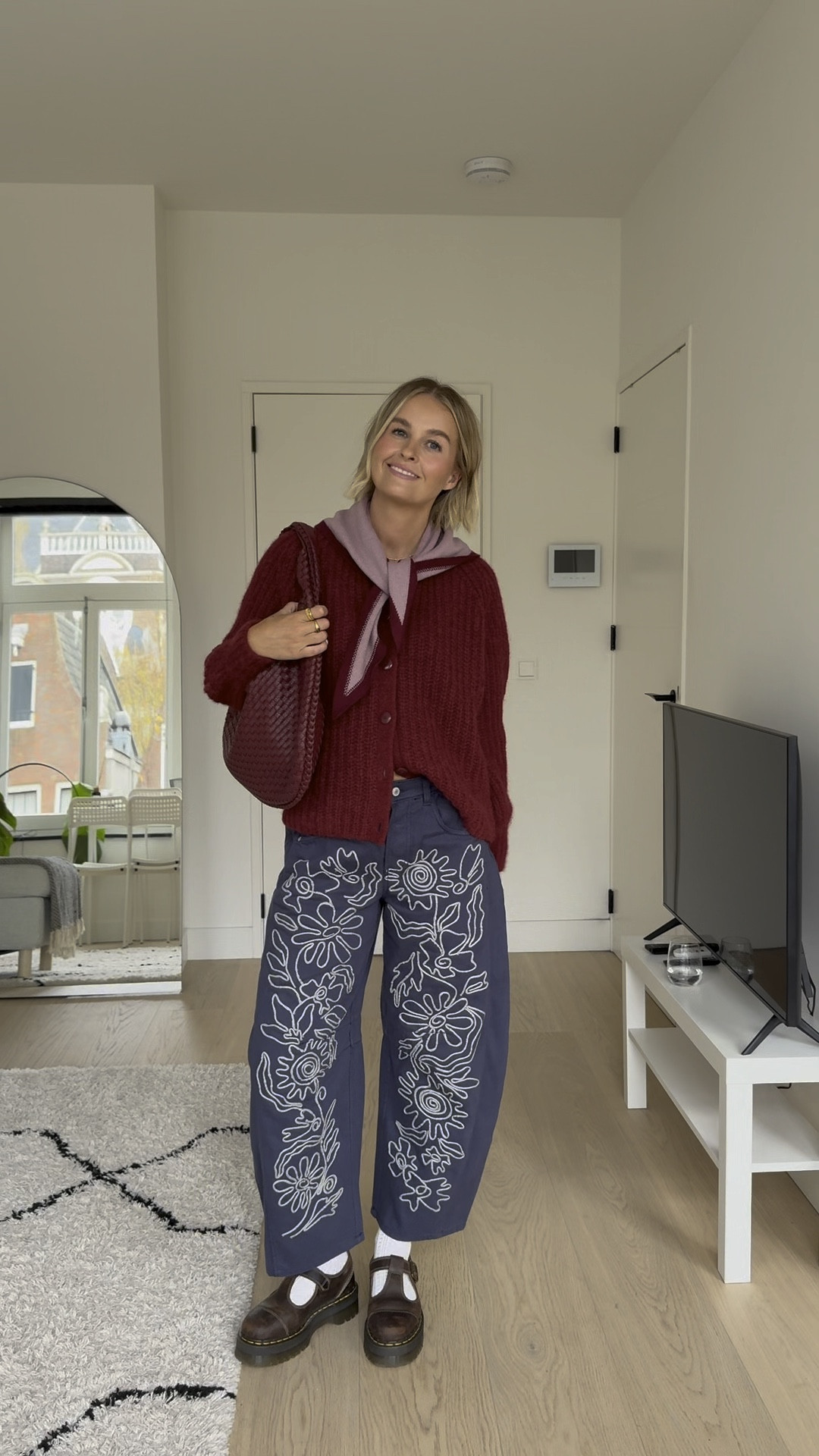 Winter / Autumn outfit inspo! 

Burgundy cardigan: Sezane (S)
Embroidered barrel leg jeans: Free people (27W reg length)
Dr marten Bethan Mary Jane’s 
Burgundy bag: Pitaya.dk 
Triangle scarf: TBCO

#LTKwinter #LTKautumn #LTKuk