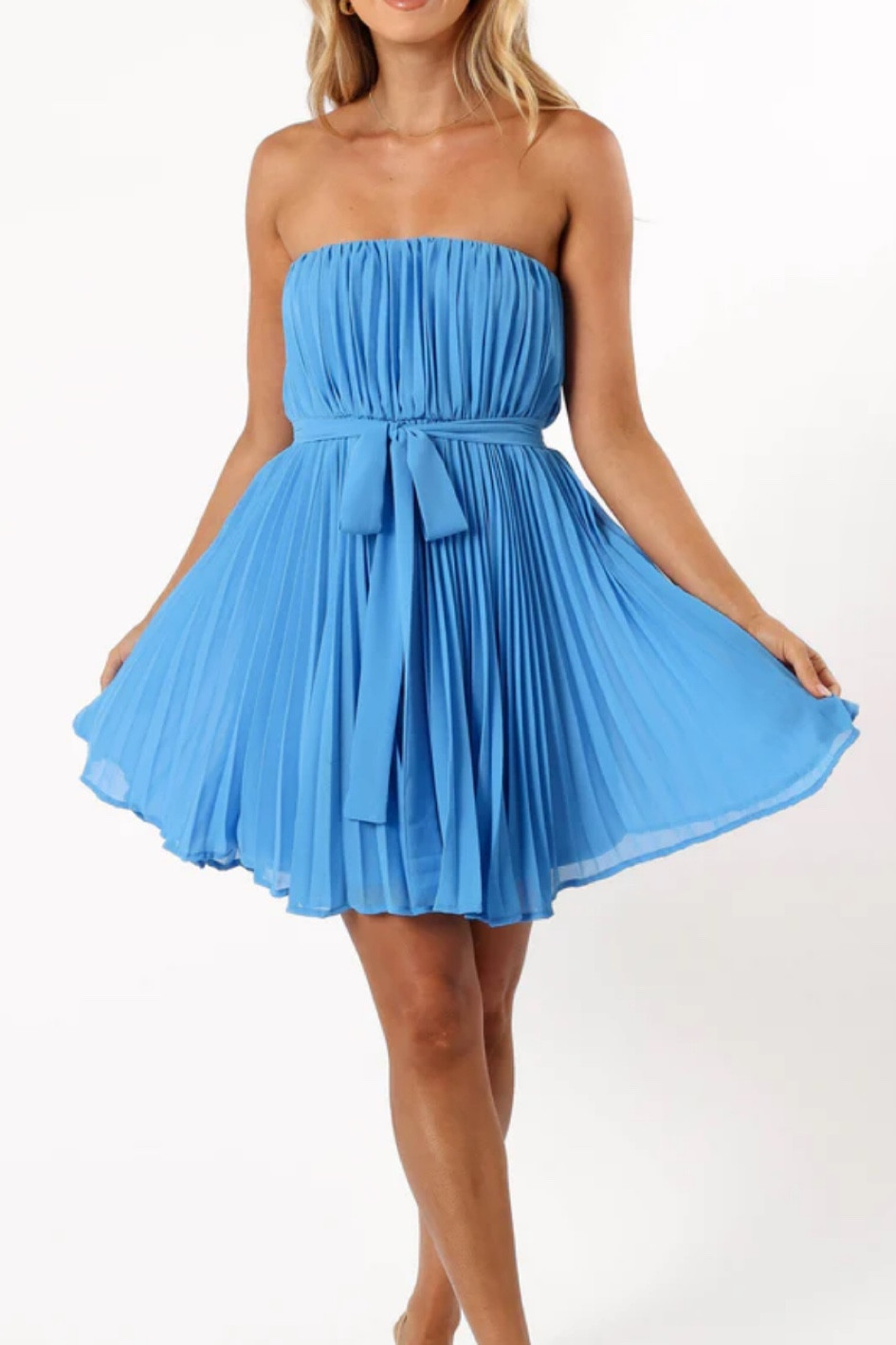 green emerald velvet dress Amazon.com: owsber Summer Cocktail Dresses for Women One Shoulder Dress A  Line Mini Dress Short Dresses (Blue,Small) : Clothing, Shoes & Jewelry