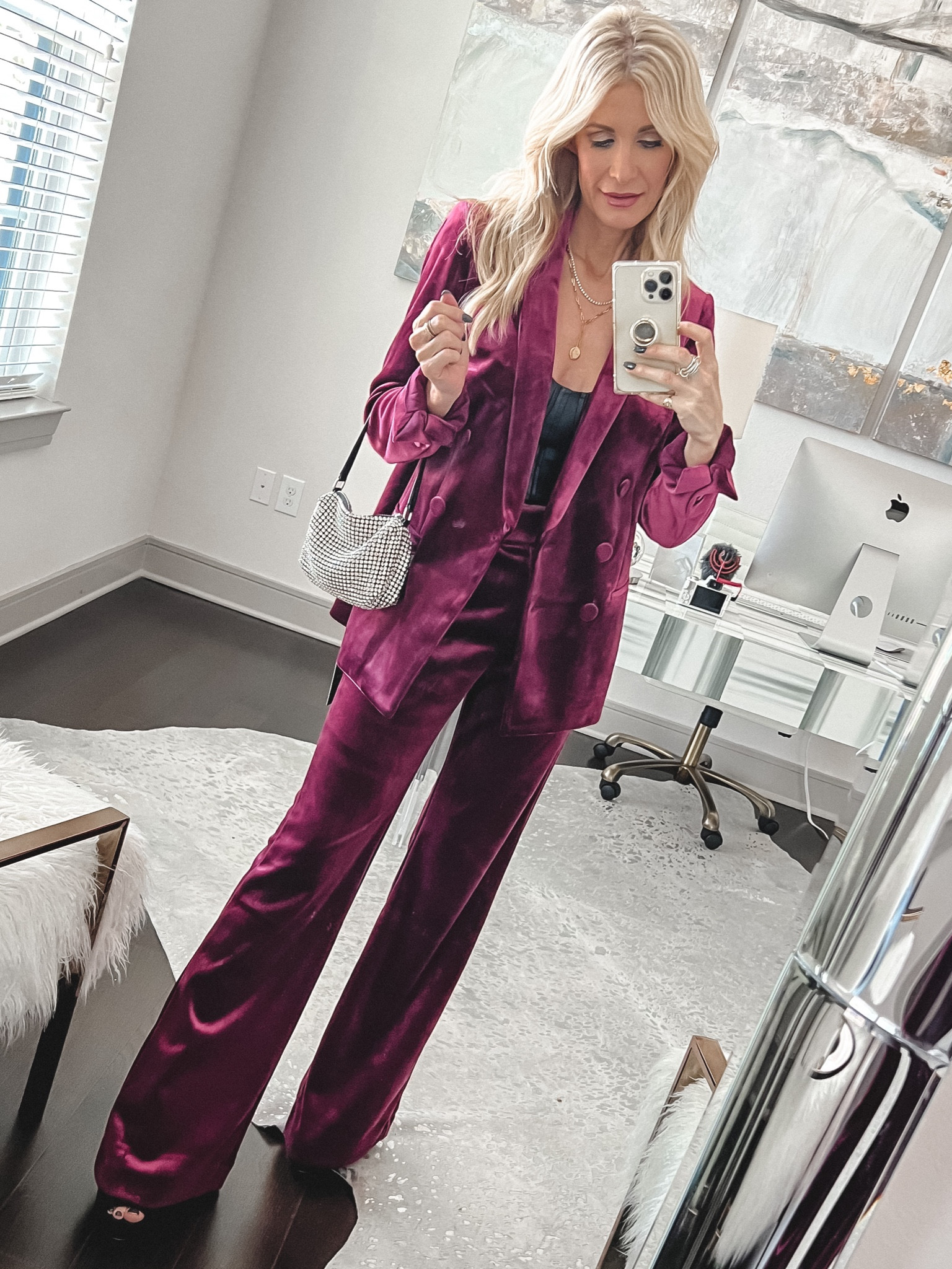 ▪︎SALE ALERT ▪︎- Shop this amazing holiday look! Pink velvet blazer and pants on major sale! I'm wearing an XS in the jacket and size 0 regular in the pants. 

#LTKHoliday #LTKsalealert #LTKunder100