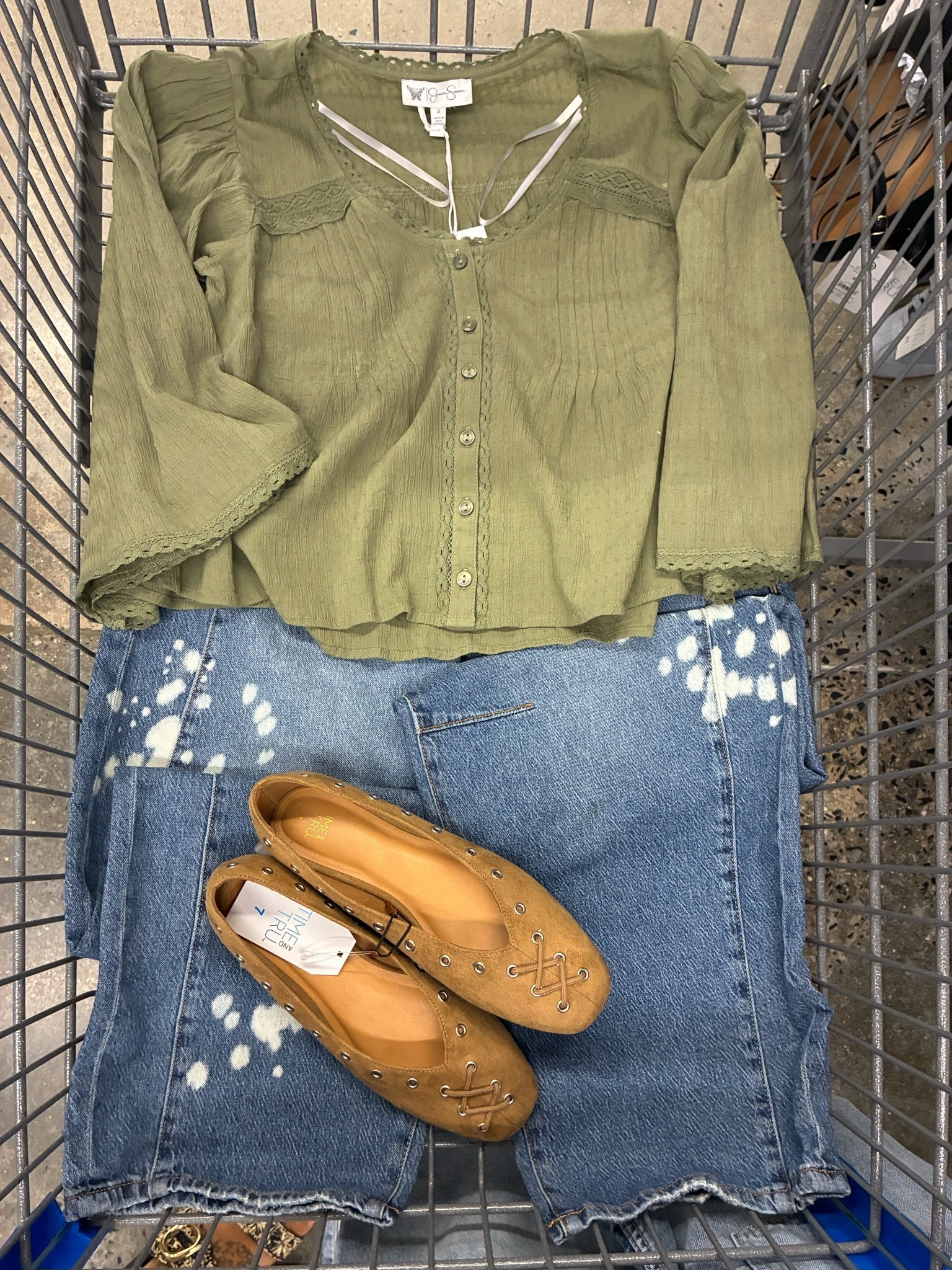 The cutest fall look! These shoes for me are showing on clearance!

#LTKdayinmylife #LTKSeasonal