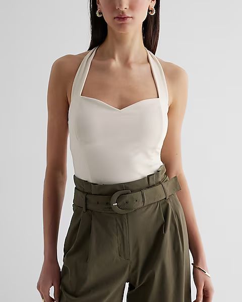 Body Contour Textured Sweetheart Halter Cropped Tank | Express
