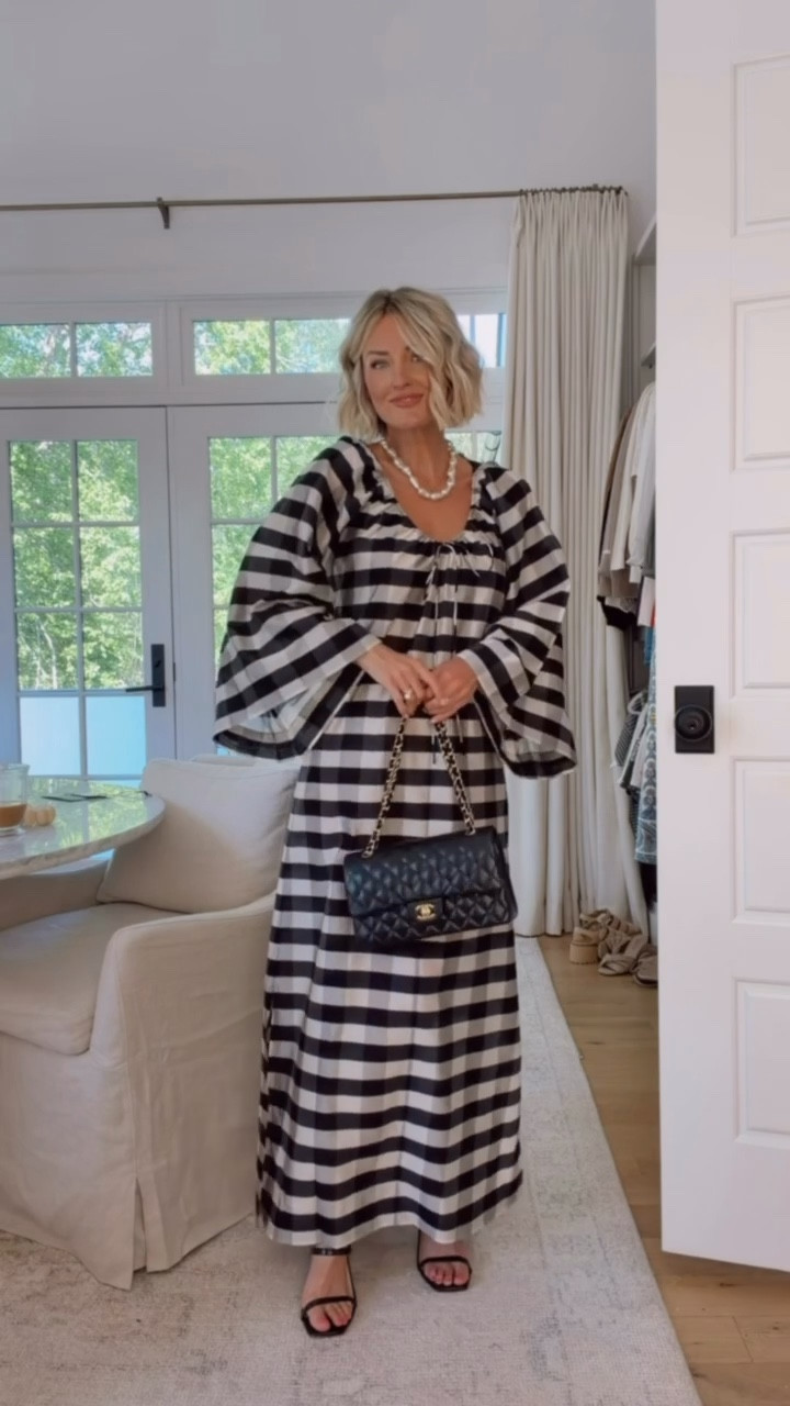 How pretty is this dress?! So unique and I love the fun sleeves. Wearing XS

Loverly grey, gingham dress, Tuckernuck, date night outfits, dresses for summer 

#LTKmomlife #LTKSeasonal #LTKootd