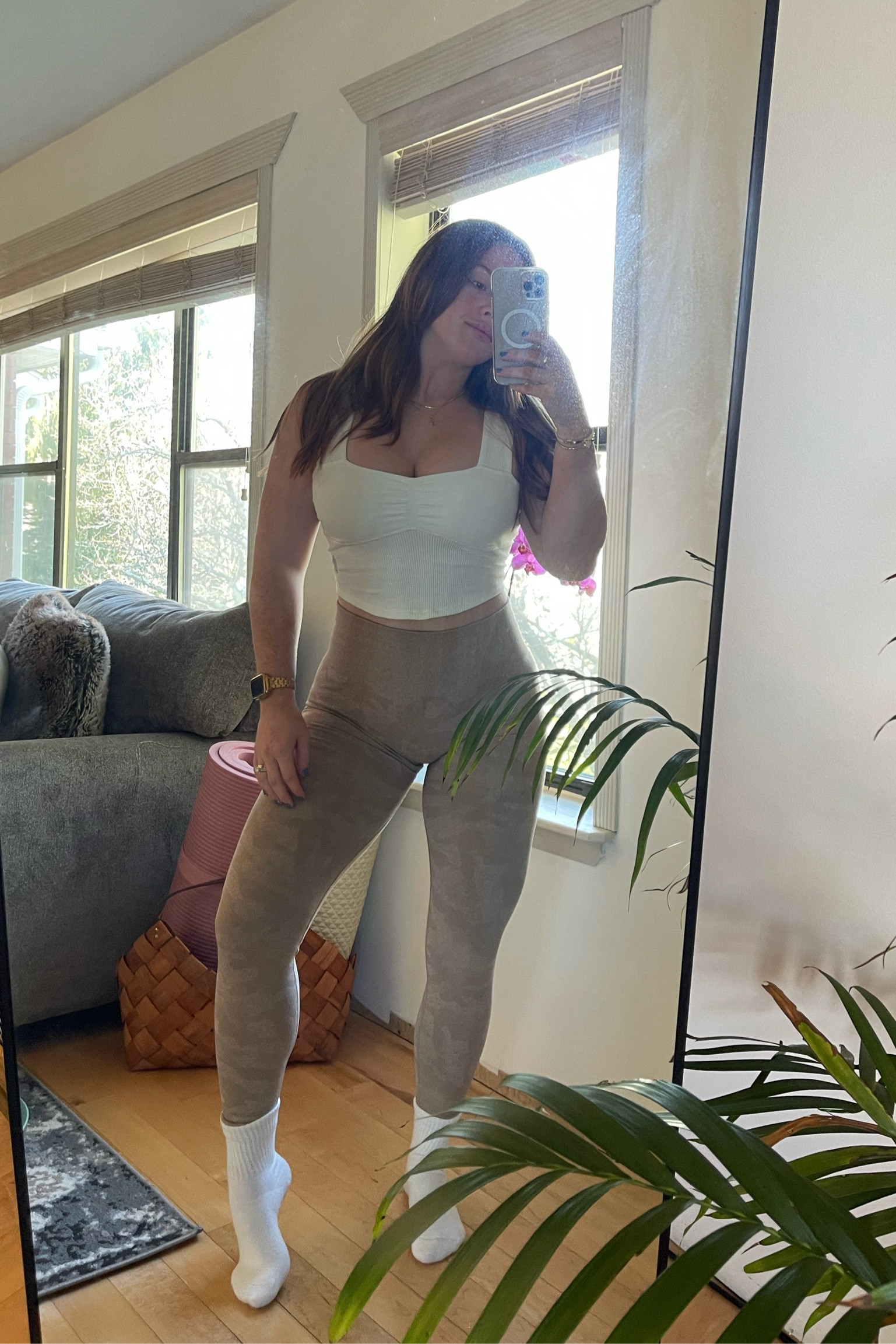 Free people, gym, fitness, athletic wear, white, top, outfit 

#LTKfitness #LTKfindsunder50 #LTKActive
