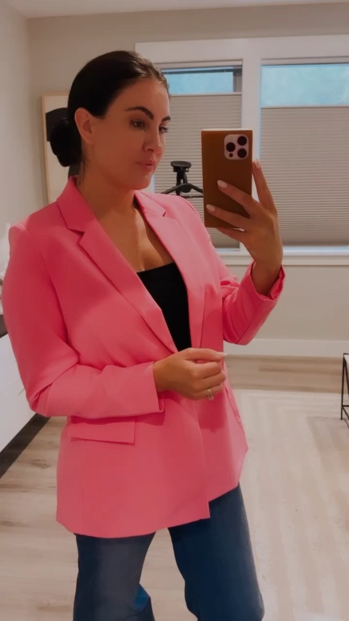 One of Amazons top selling blazers is on sale! Wearing size large and it comes in so many colors. 
#amazon
#founditonamazon
#ad 

#LTKSeasonal #LTKstyletip #LTKsalealert