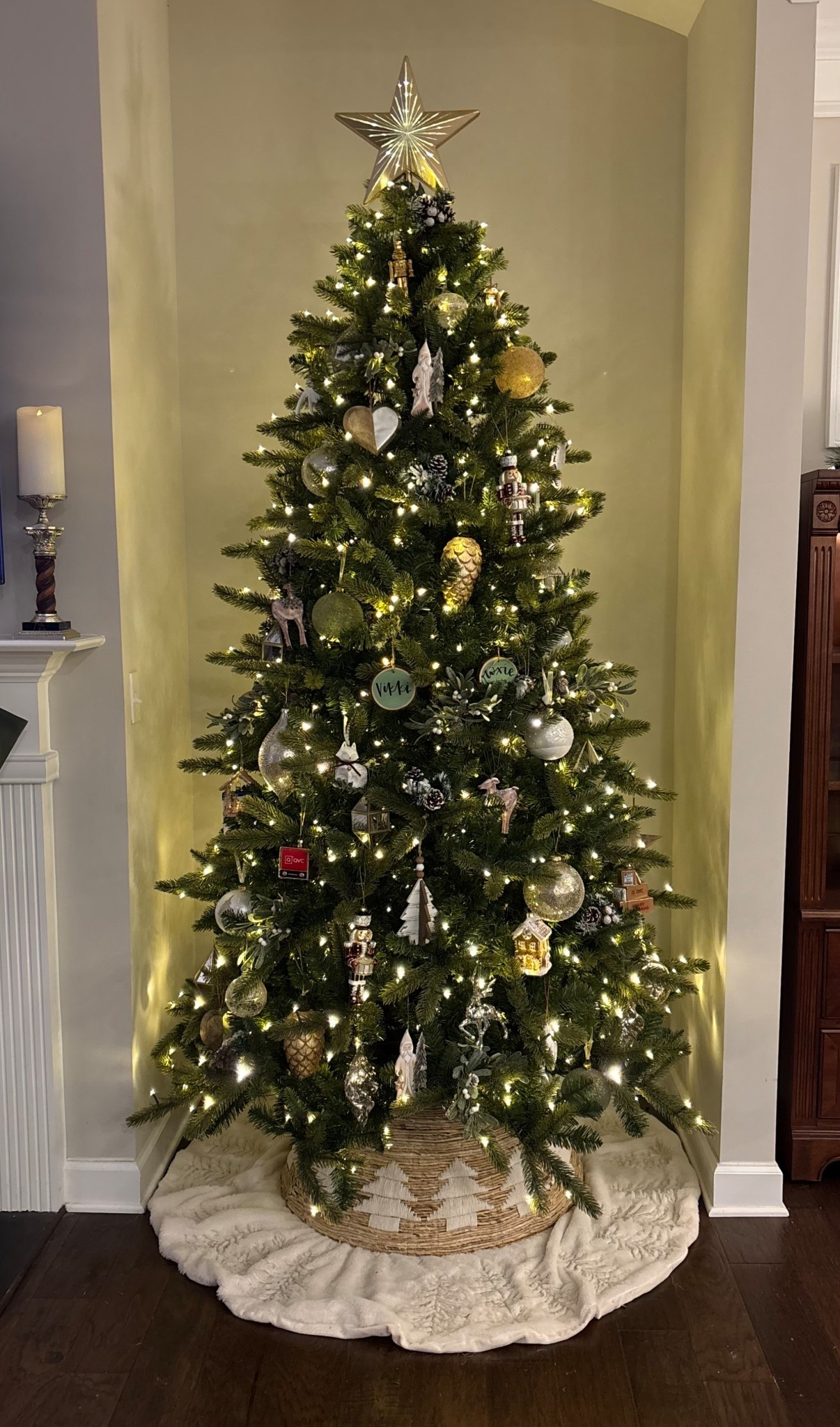 Shades of gold, beige and sage to adorn this beautiful tree from Lowe’s.

The tree skirt and collar are from Home Goods.

#LTKSeasonal #LTKHome #LTKHoliday