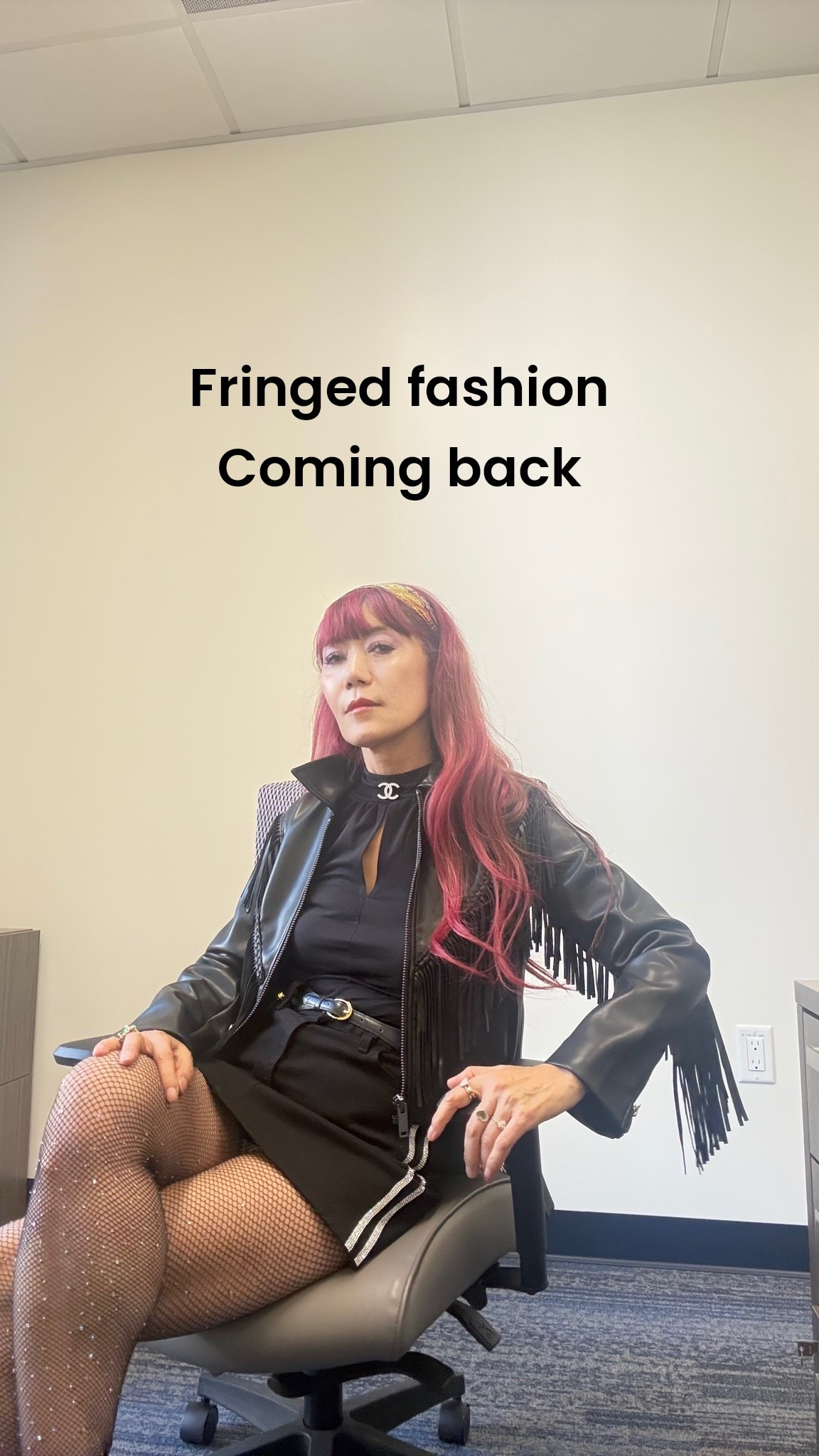 Fringed fashion is coming back!! You can update your style by adding one items, such as jacket or purse!! #fringed

#LTKootd #LTKSaleAlert